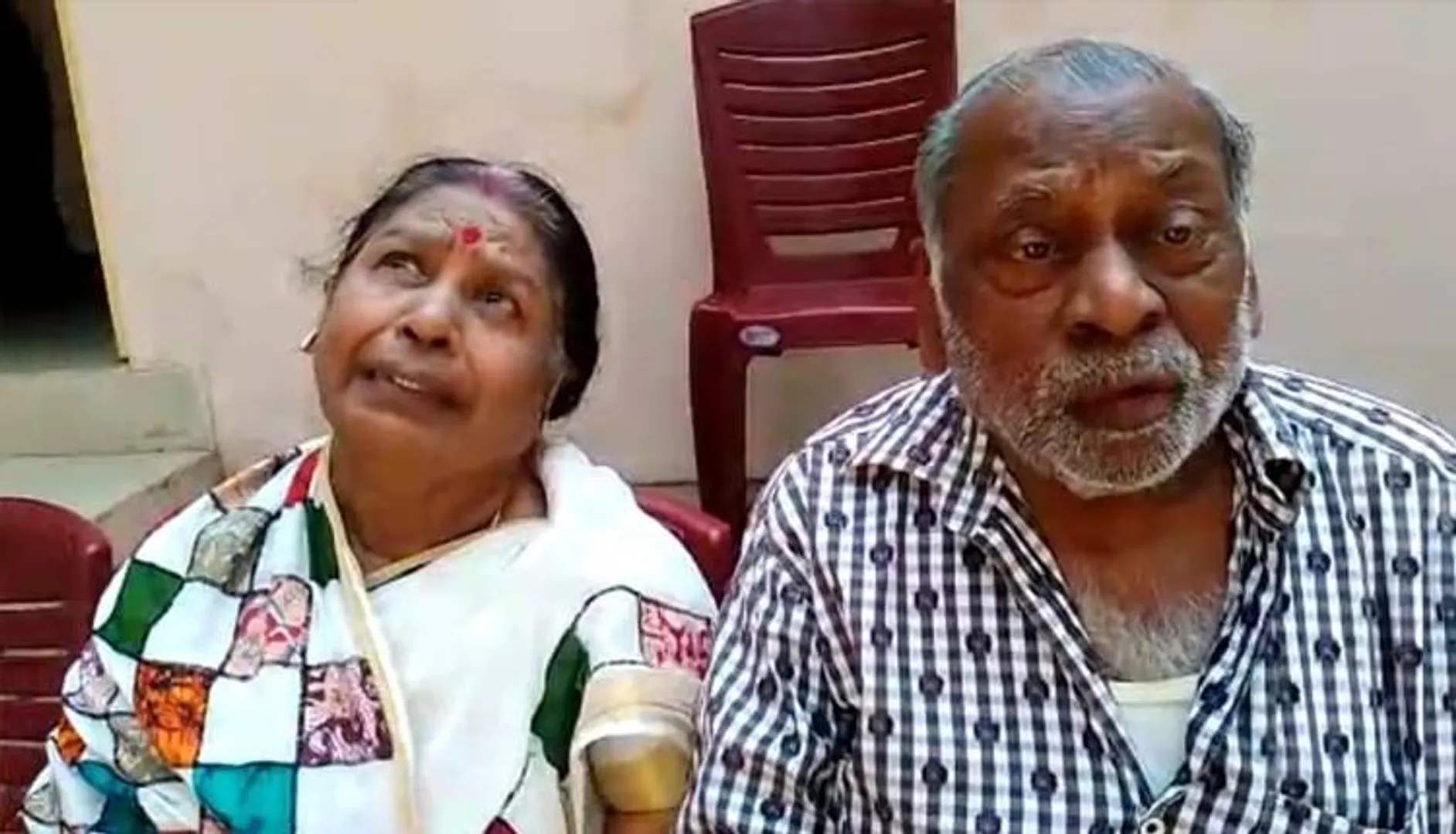 ସମ୍ପତ୍ତି ଭାଗବଣ୍ଟା ପରେ ସନ୍ତାନଙ୍କ ହତାଦରର ଶିକାର ବୃଦ୍ଧ ଦମ୍ପତି