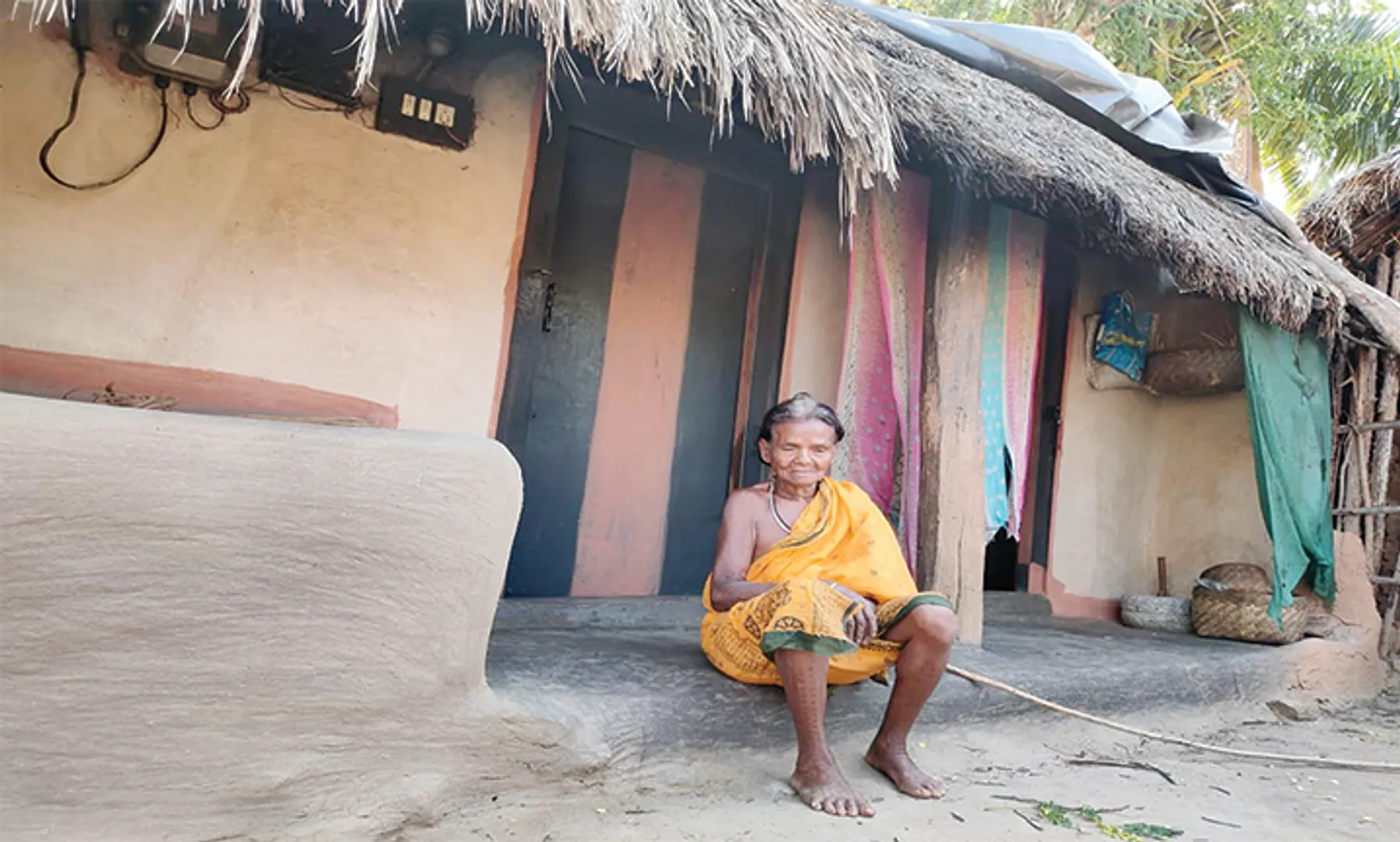ଉପାନ୍ତ ଗସ୍‌ମାହାରେ ଅଭିଶପ୍ତ ଜୀବନ: ବେସାହାରା ପାର୍ବତୀ ଓ କମାଙ୍କୁ ସାହା ହେବ କିଏ?