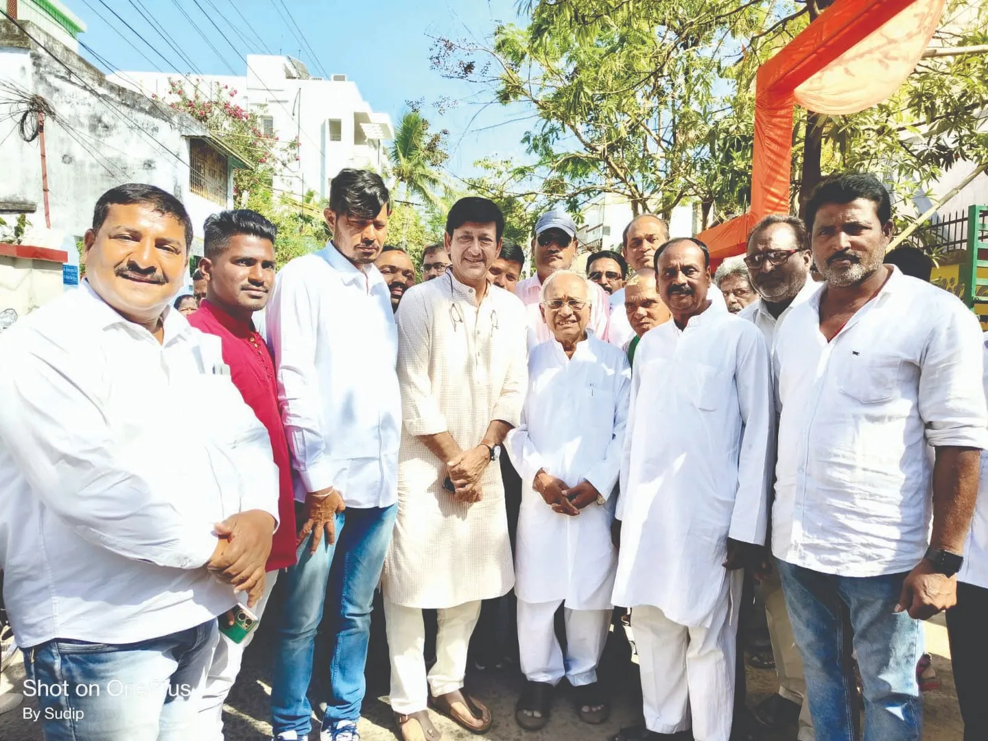 ୪ବର୍ଷ ପରେ ସିଦ୍ଧାନ୍ତଙ୍କ ଆବିର୍ଭାବକୁ ନେଇ ରାଜନୀତି ଚଳଚଞ୍ଚଳ; ‘ସୁପ୍ରିମୋଙ୍କ ନିର୍ଦ୍ଦେଶରେ କାର୍ଯ୍ୟ କରୁଛି’