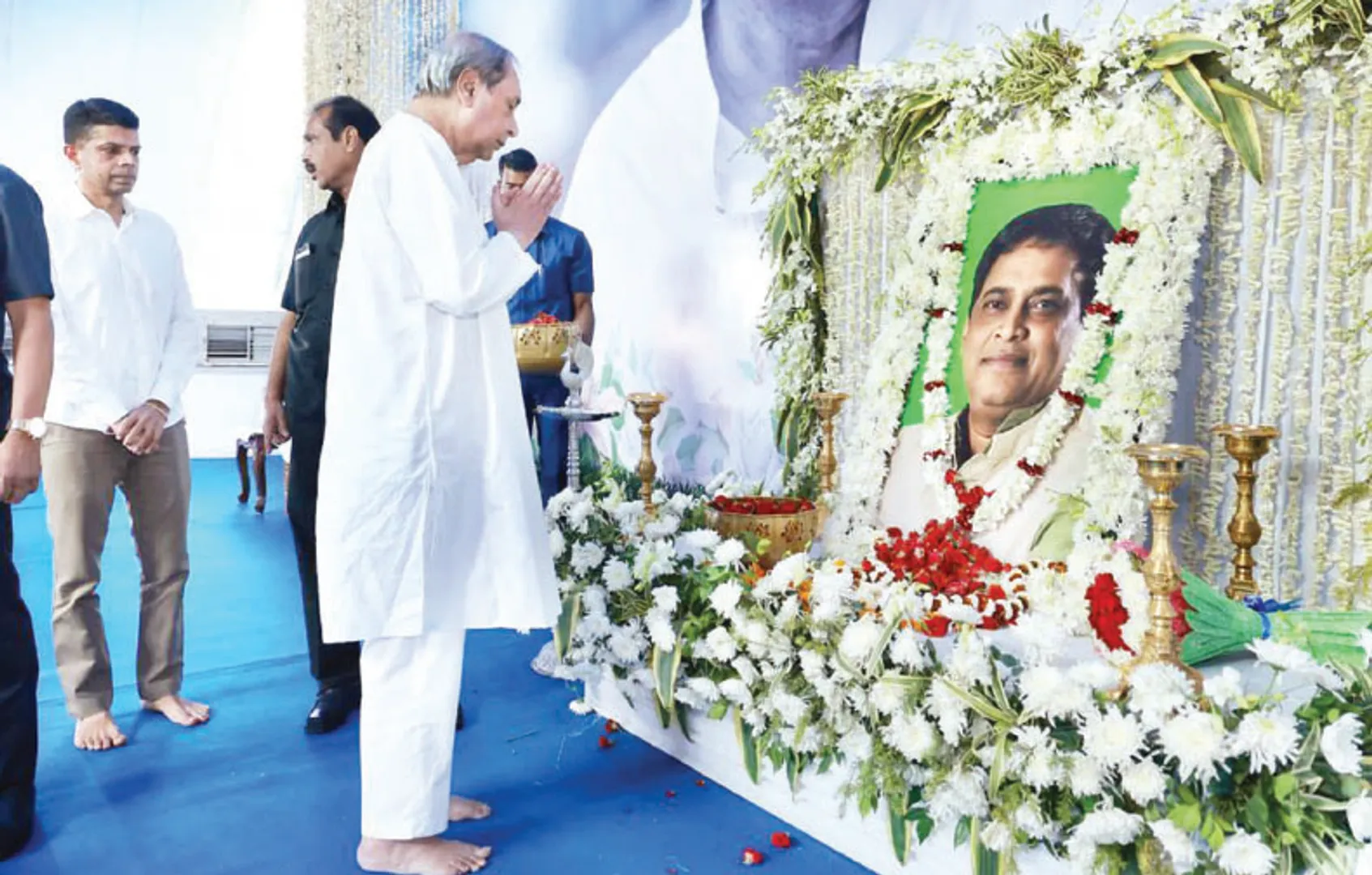 ନବ ଦାସଙ୍କ ଦ୍ବାଦଶାହ: ଶ୍ରଦ୍ଧାଞ୍ଜଳି ଦେଲେ ମୁଖ୍ୟମନ୍ତ୍ରୀ