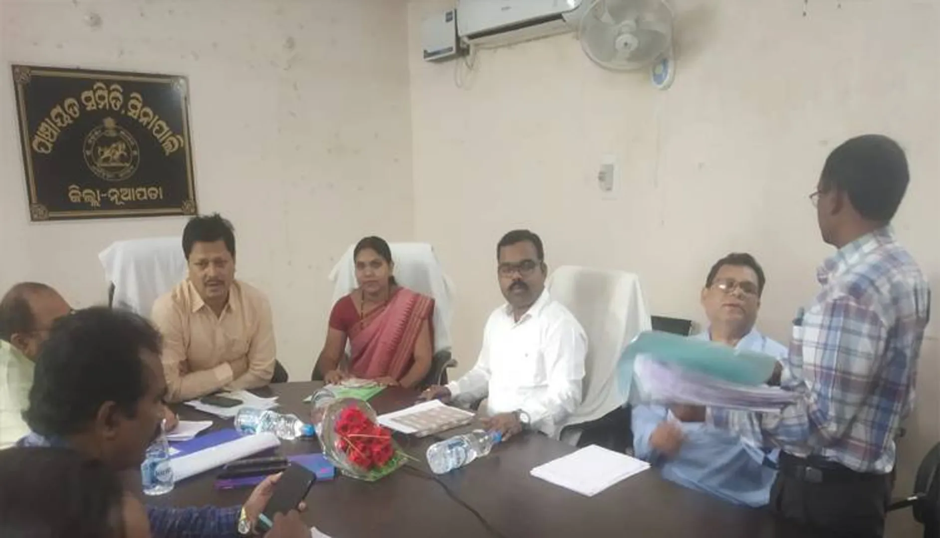 ପଶ୍ଚିମ ଓଡ଼ିଶା ବିକାଶ ପରିଷଦ ମୁଖ୍ୟ ନିର୍ବାହୀ ଅଧିକାରୀଙ୍କ ସିନାପାଲି ଗସ୍ତ