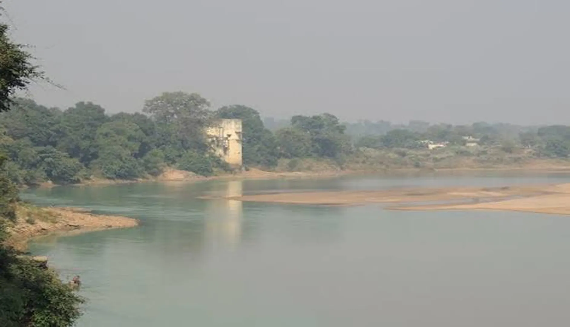 ବାଲିରେ ନଦୀବନ୍ଧ ମରାମତି ଘଟଣା: କାର୍ଯ୍ୟ ବନ୍ଦ କଲେ ବିଭାଗୀୟ ଅଧିକାରୀ