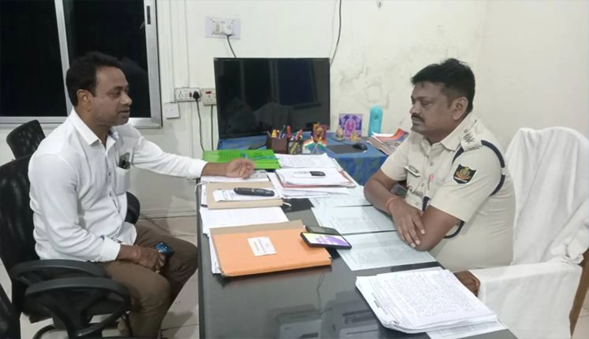 ପୌରାଧ୍ୟକ୍ଷାଙ୍କ ରାତିଅଧିଆ ନର୍ଦ୍ଦମା ସଫେଇକୁ ନେଇ ଉପନଗରପାଳ ଓ କାଉନସିଲର ମୁହାଁମୁହିଁ