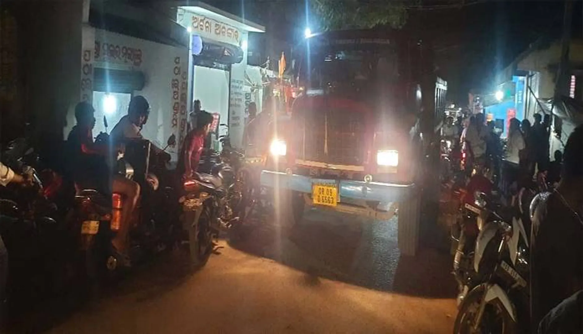 କବାଟବନ୍ଧରେ ଟ୍ରାଫିକ ଜାମ୍‌