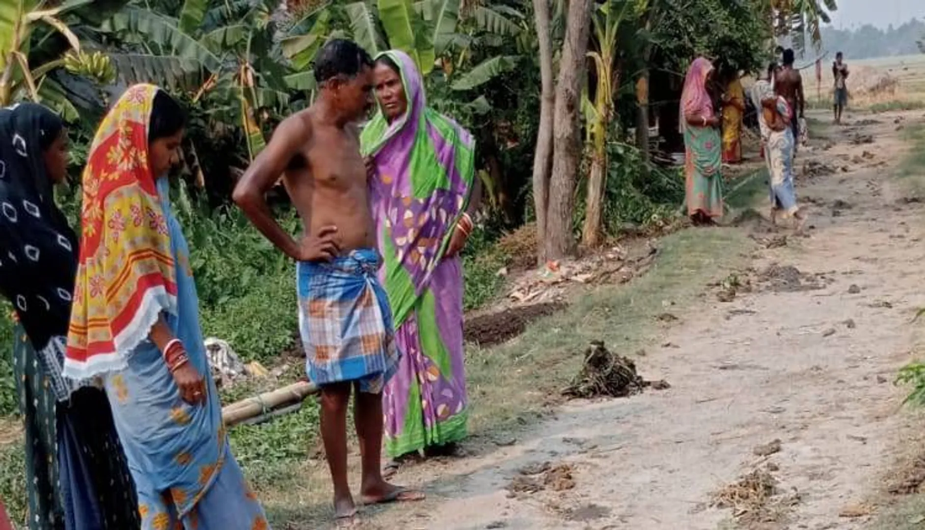 ଗଡ଼ିଆରୁ ପଙ୍କ ଉଦ୍ଧାର କାମ ବନ୍ଦ କଲେ ଲୋକେ