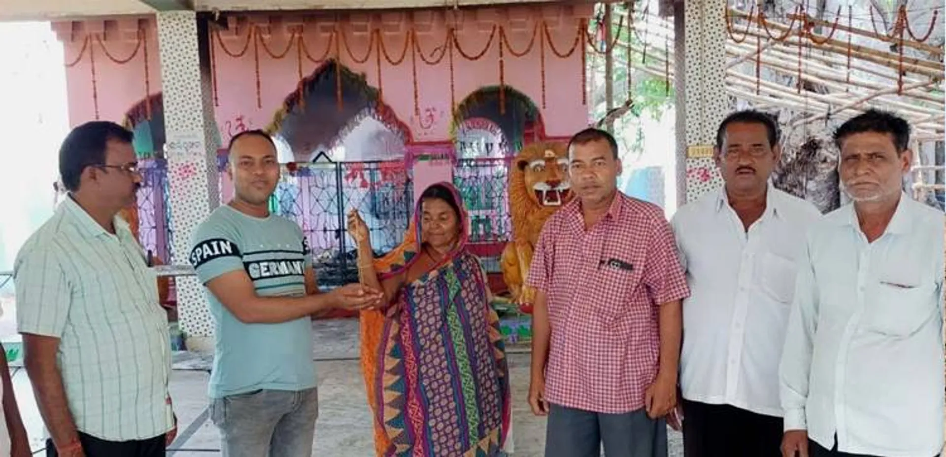 ମହିଳା ଫେରାଇଲେ ଦେଢ଼ଲକ୍ଷ ଟଙ୍କାର ସୁନାଚେନ୍‌