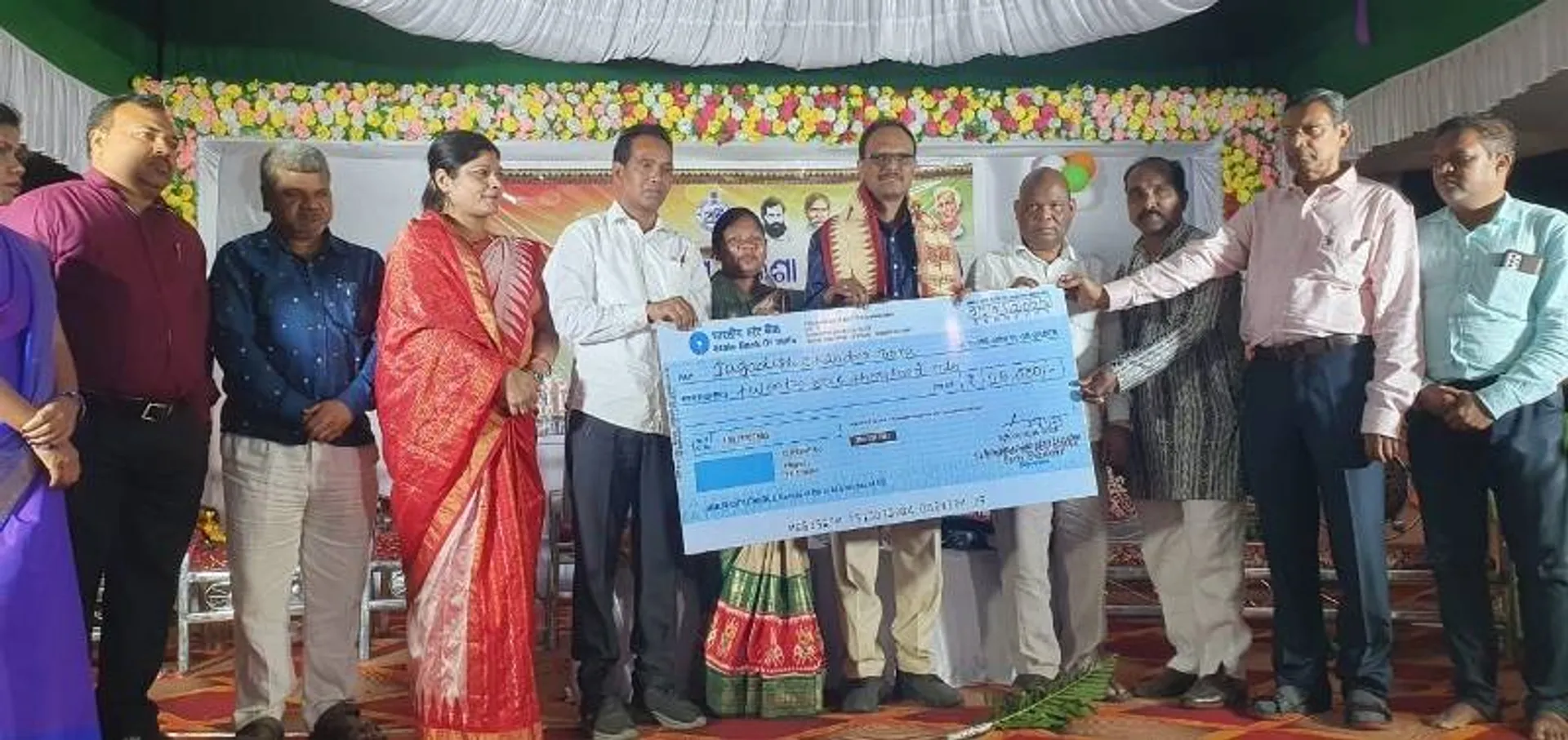 ଉତ୍କଳ ଦିବସରେ ସମ୍ମାନିତ ‌‌ହେଲେ ଶିକ୍ଷକ
