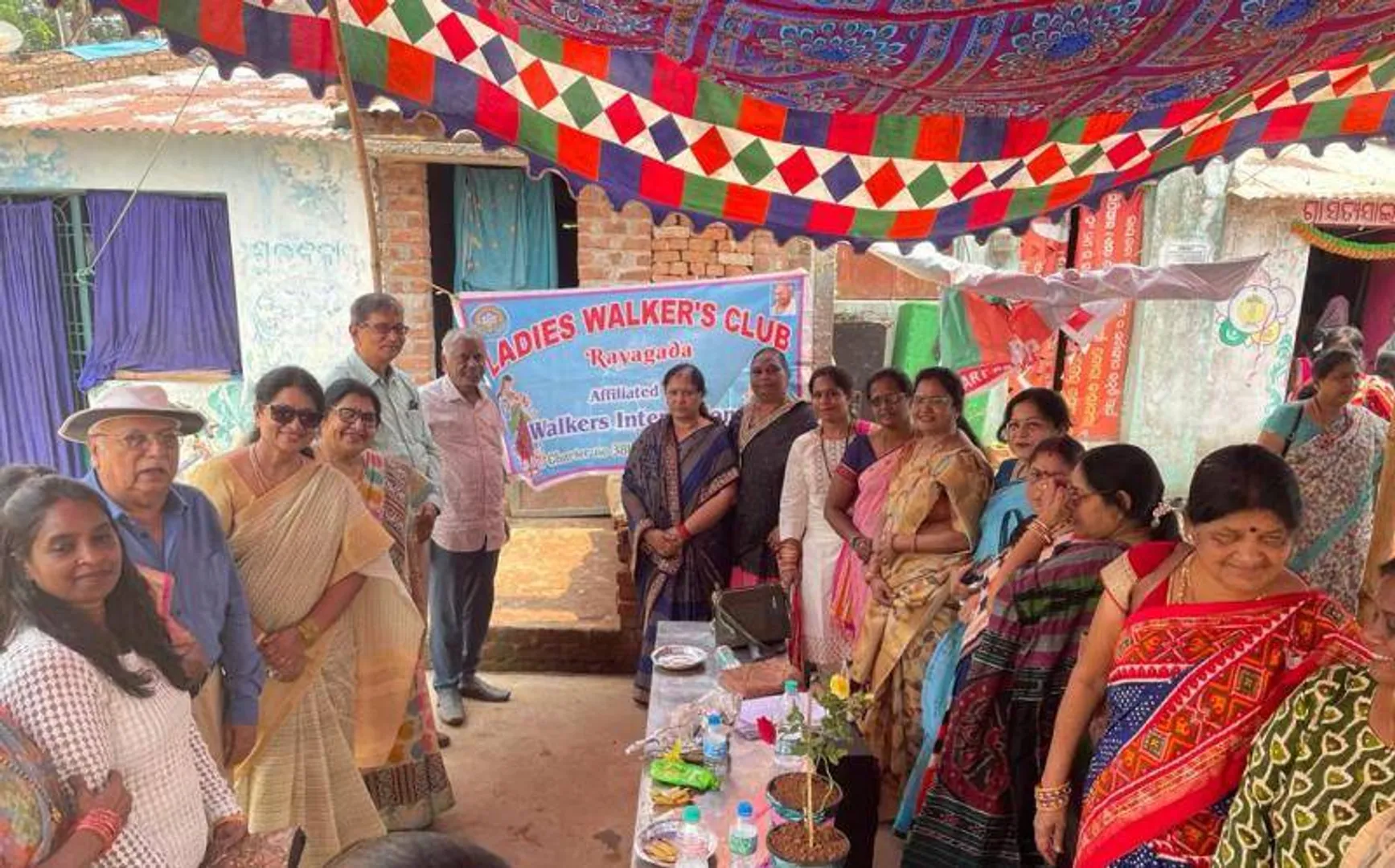 ମାନବ ସେବା ହିଁ ମାଧବ ସେବା, ଲେଡିଜ ୱାକର୍ସ କ୍ଲବ ତରଫରୁ ଚକ୍ଷୁ ପରୀକ୍ଷା ଶିବିର