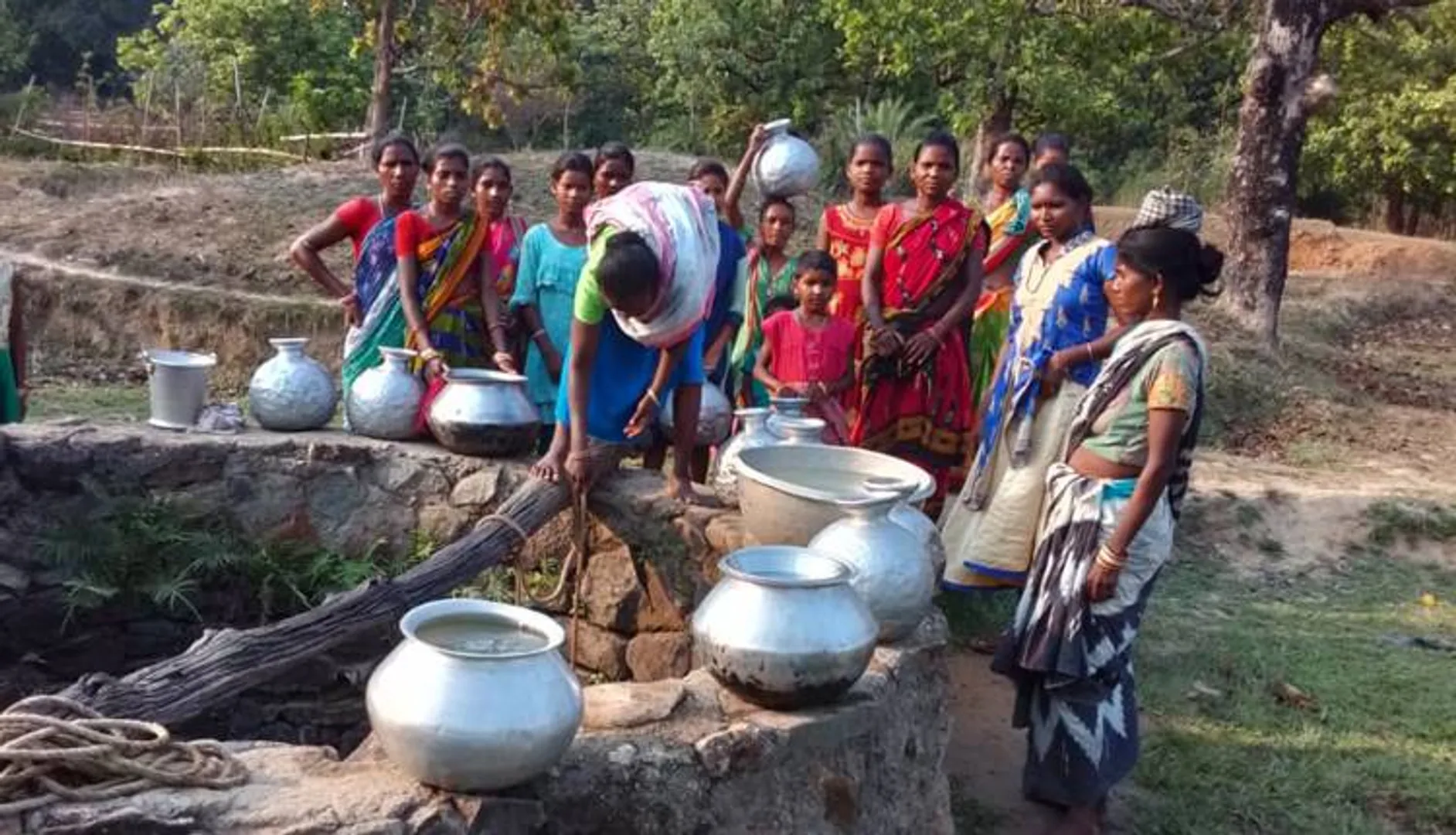 ଶଗଡ଼ପଟାରେ ପାଣି ପାଇଁ କଲବଲ