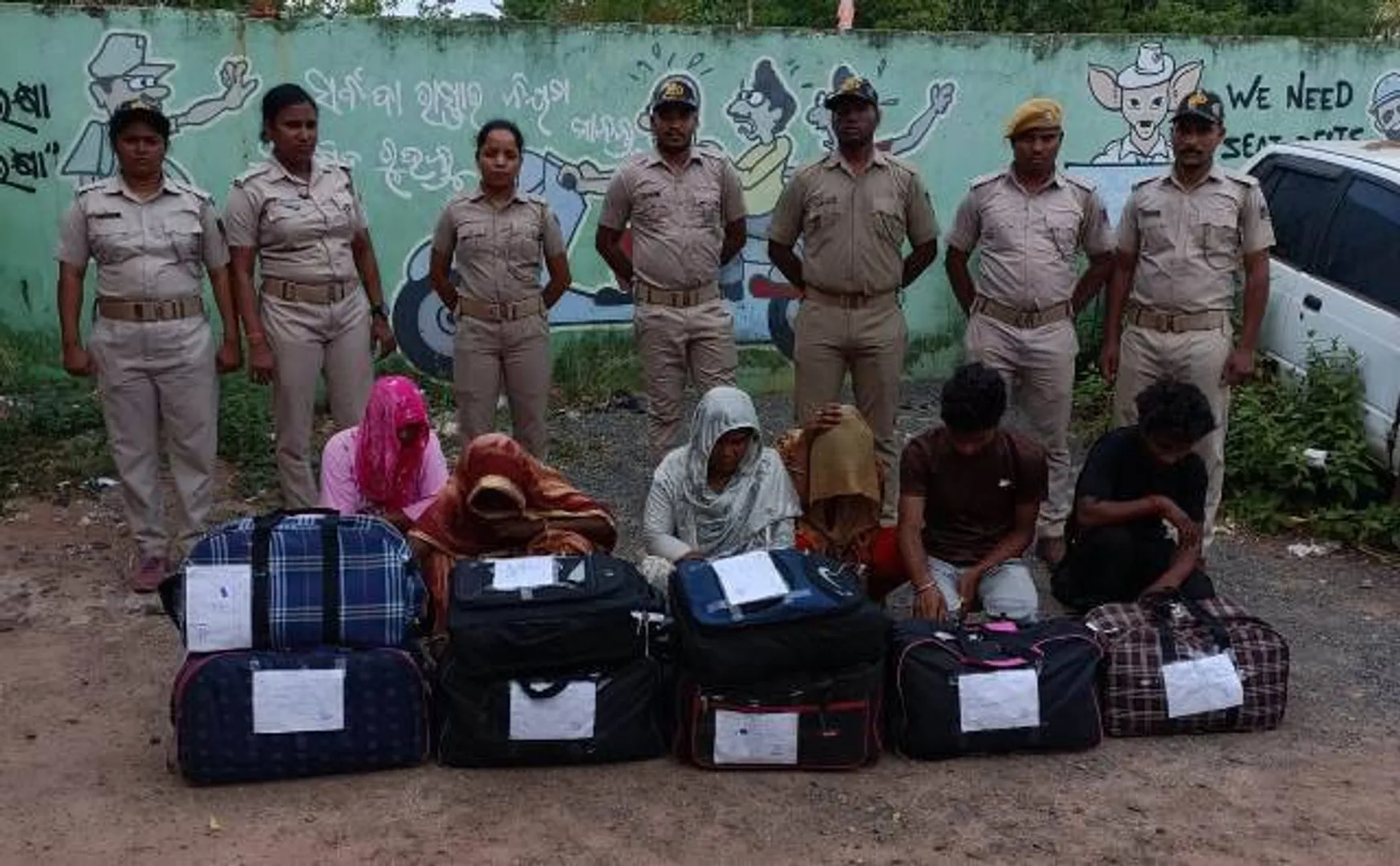 ୮ ଲକ୍ଷ ଟଙ୍କାର ଗଂଜେଇ ଜବତ, ୪ ମହିଳାଙ୍କ ସମେତ ୬ ଗିରଫ