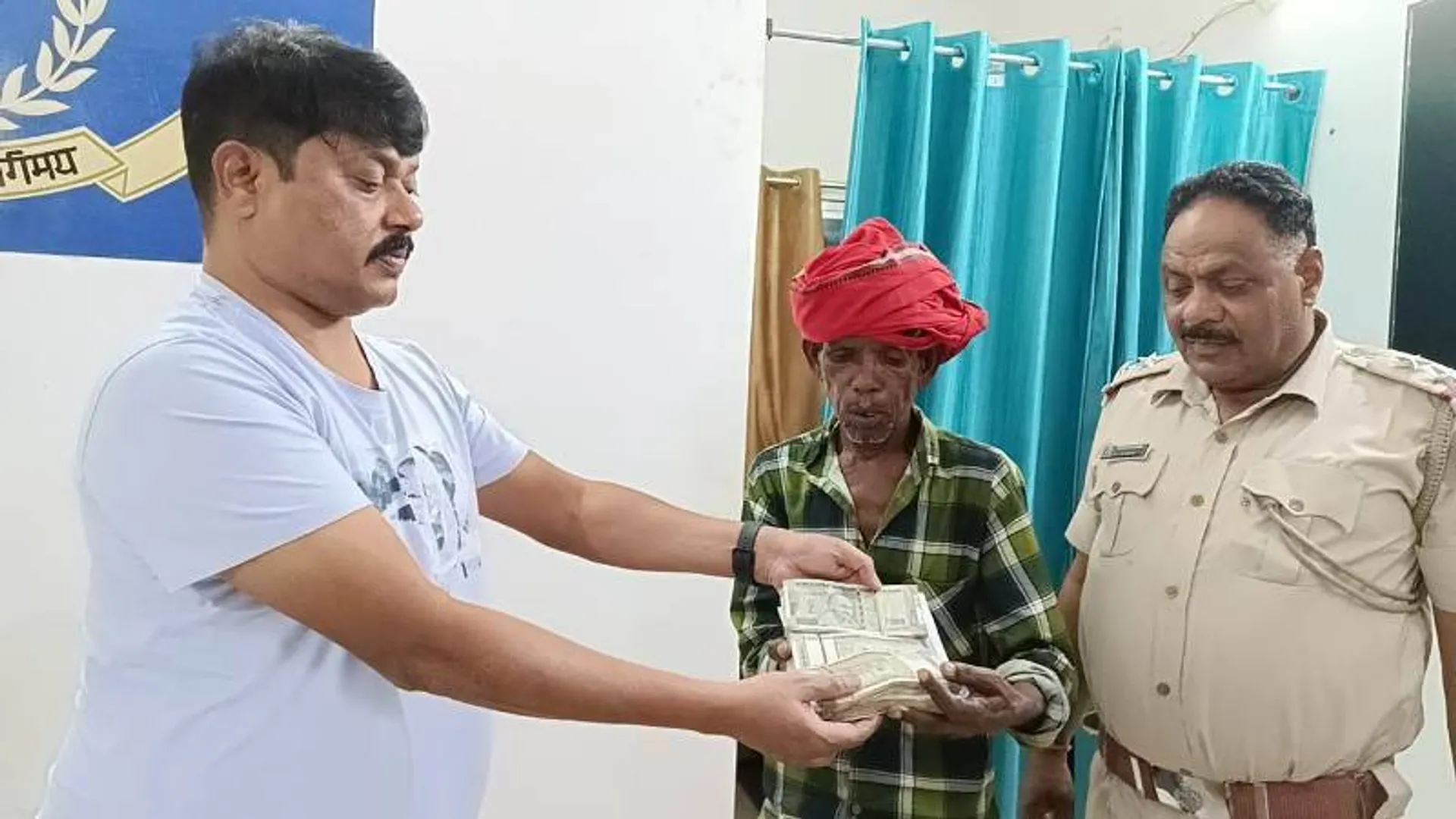 ଲୁଟ ଟଙ୍କାକୁ ଫେରାଇଲା ଉମରକୋଟ ପୁଲିସ