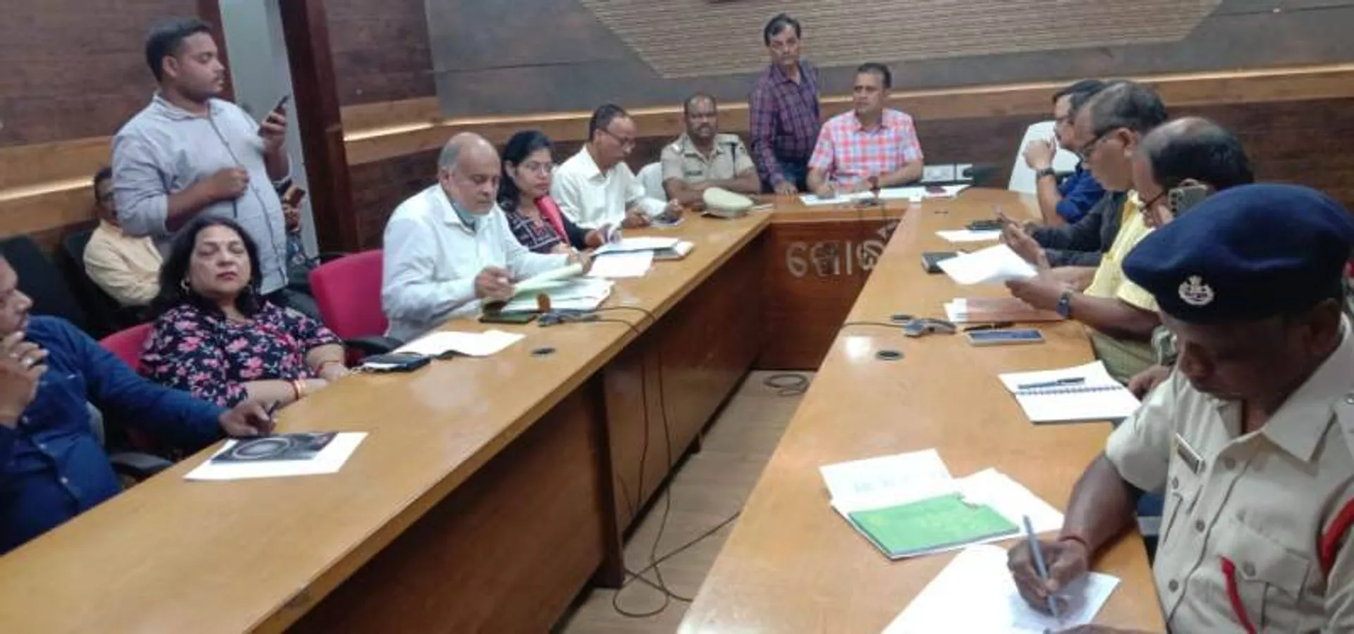 ସମ୍ଭାବ୍ୟ ବାତ୍ୟା ପରିଚାଳନା ପ୍ରସ୍ତୁତି ବୈଠକ