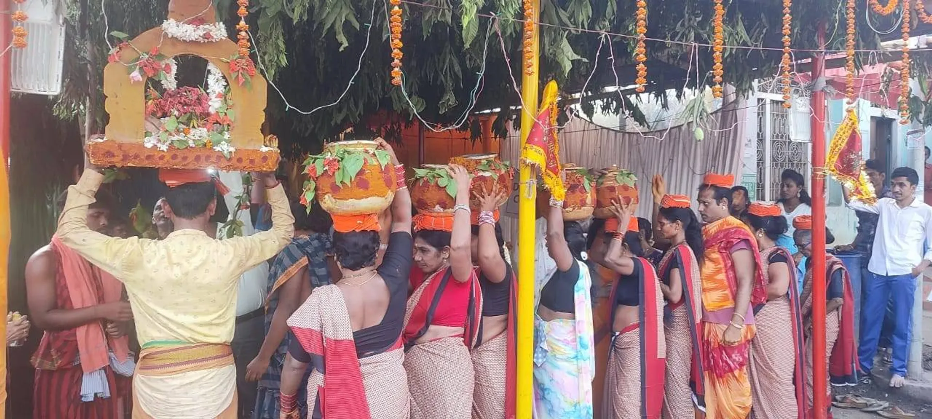 ଶ୍ରୀଶ୍ରୀ ବୁର୍ଦାଲା ପାଲାମାଙ୍କ ଯାତ୍ରା ଆରମ୍ଭ; ୯ ଦିନିଆ ଯାତ୍ରାରେ ୪ ରାଜ୍ୟରୁ ଏକାଠି ହେବେ ହଜାର ହଜାର ଶ୍ରଦ୍ଧାଳୁ