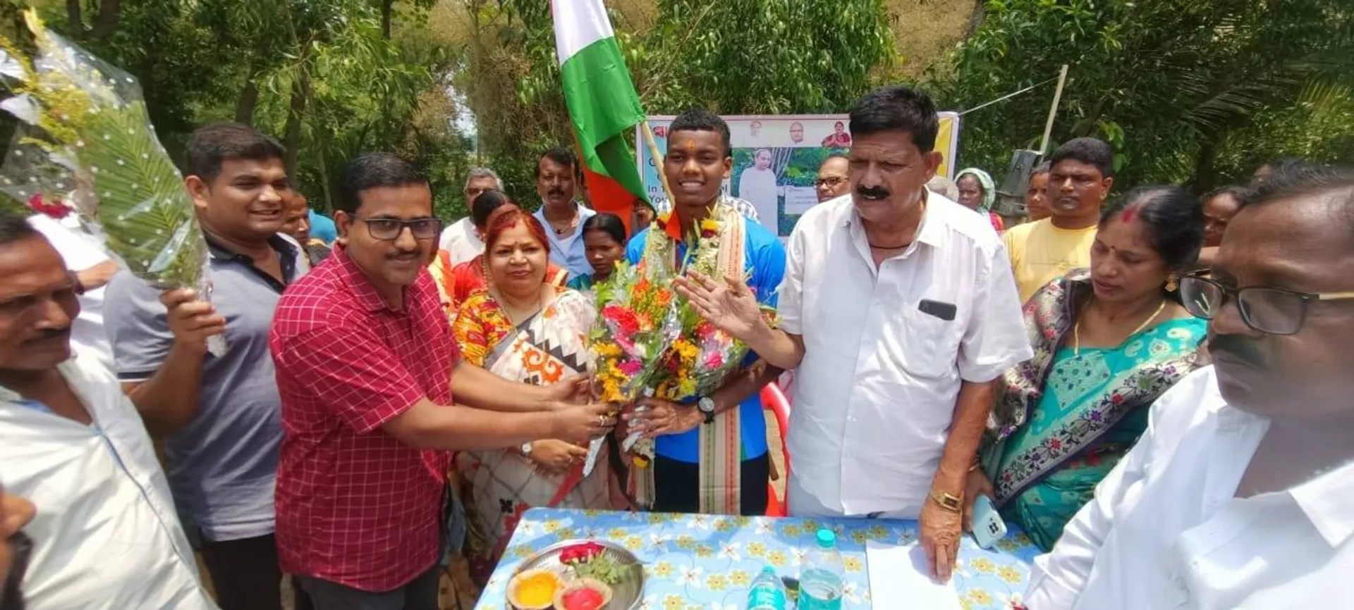 ବସ୍ତା: ଜନ୍ମମାଟିରେ ଯୁବ ପ୍ରତିଭାଙ୍କୁ ସମ୍ବର୍ଦ୍ଧନା