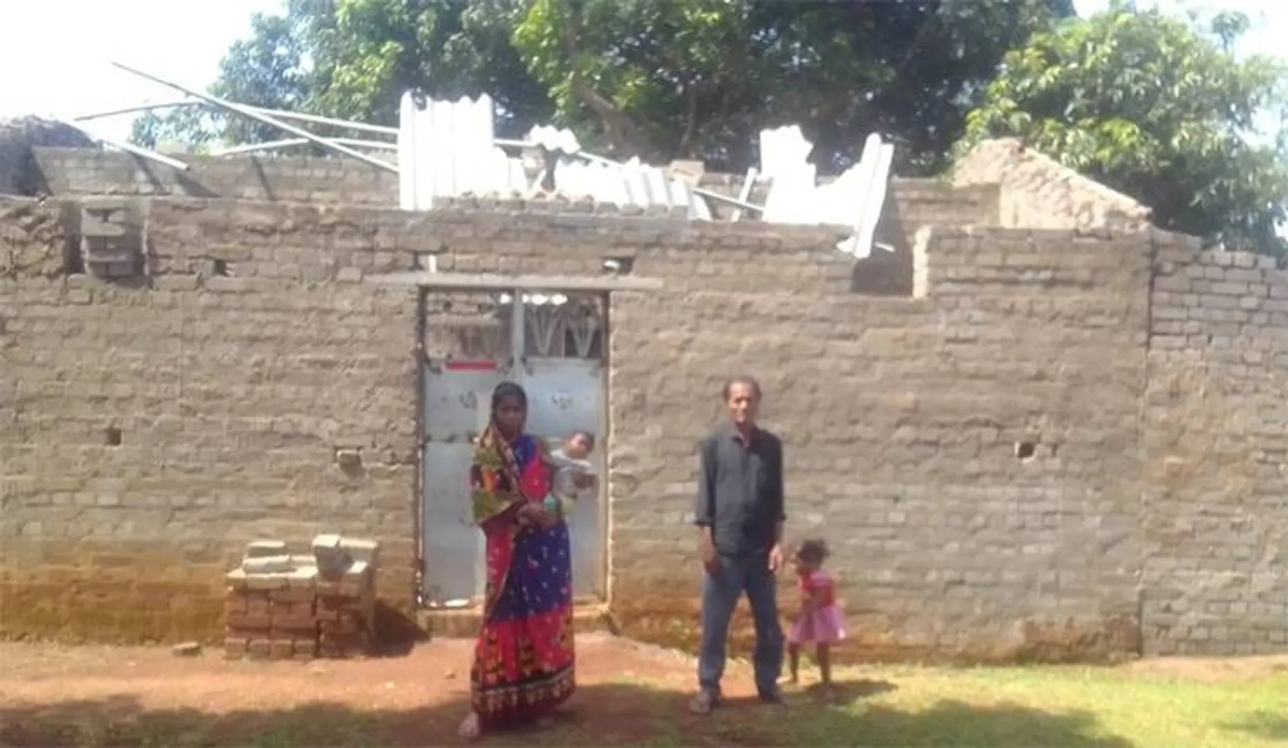 କାଳବୈଶାଖୀରେ ଘର ଉଡ଼ିଗଲା