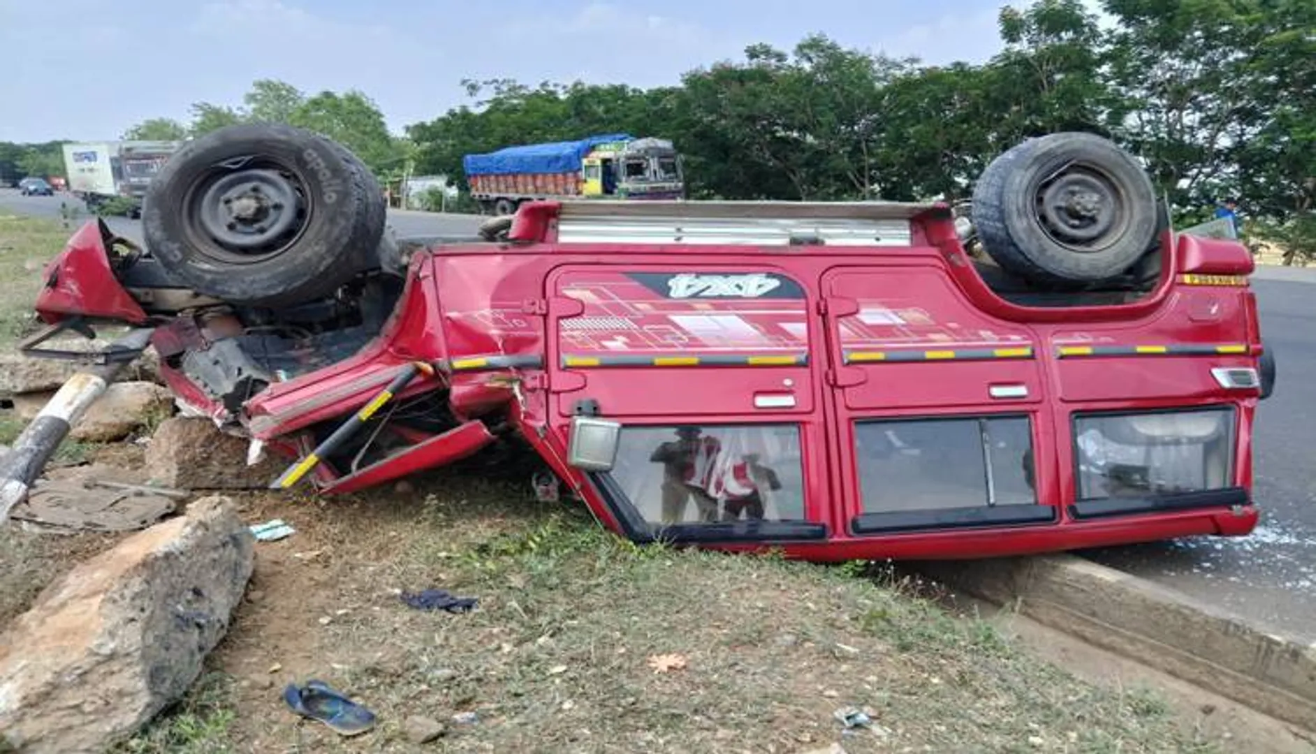 ବୋଲେରୋ ଓଲଟି ୫ ଗୁରୁତର