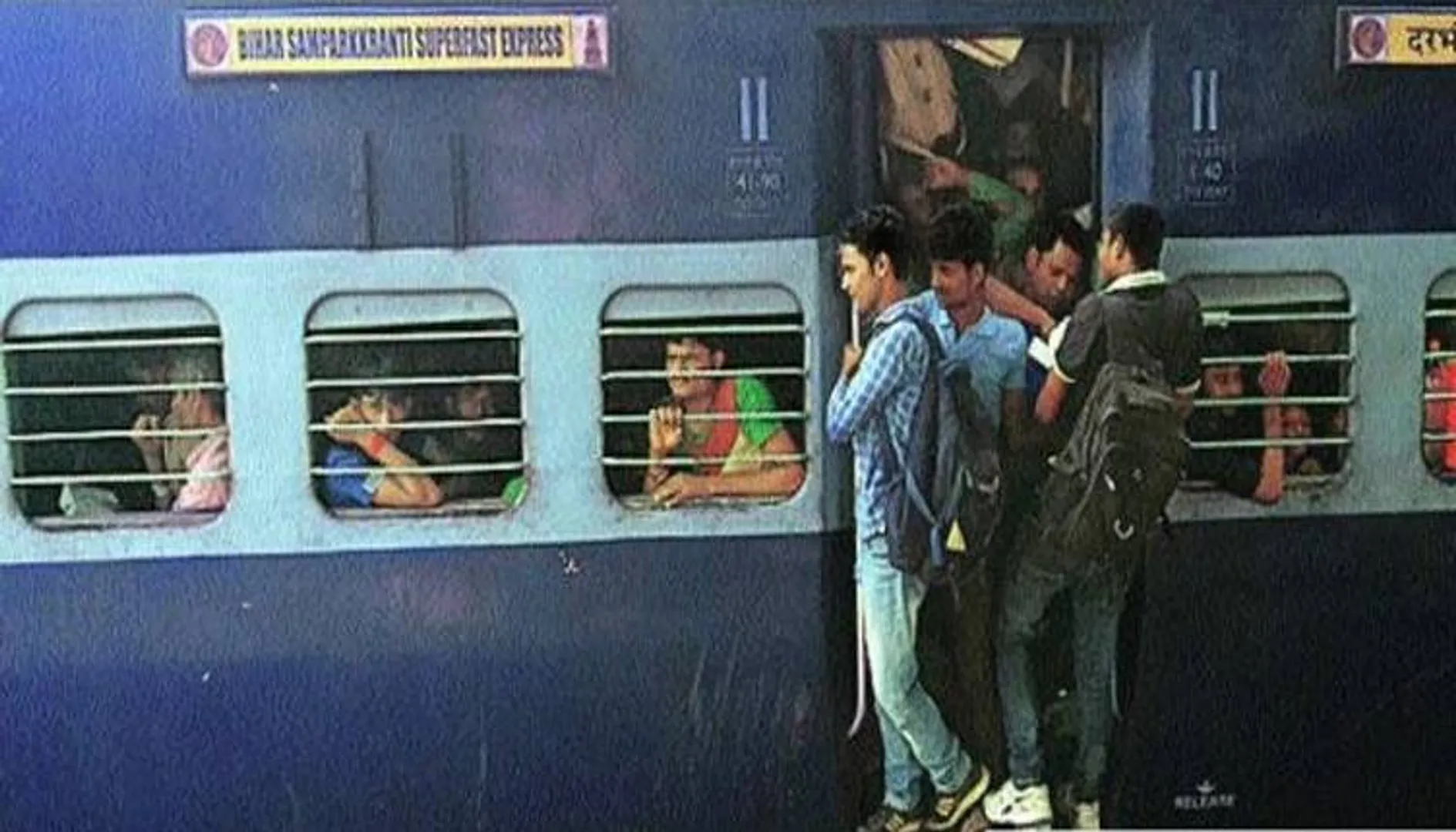 ଟ୍ରେନ୍‌ରୁ ପଡ଼ି ଯାତ୍ରୀ ମୃତ
