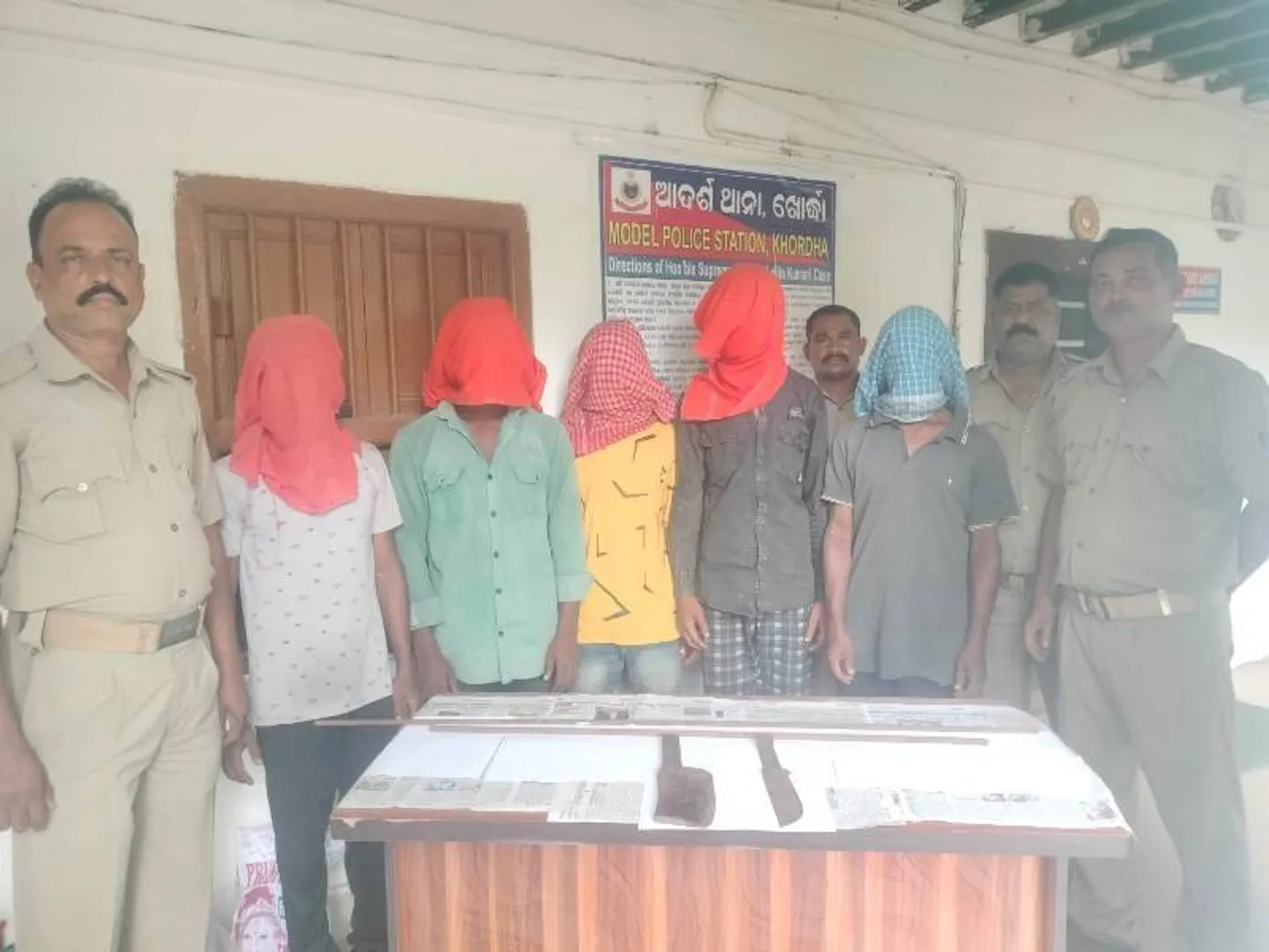 ଡକାୟତି ପୂର୍ବରୁ ୫ ଅଭିଯୁକ୍ତଙ୍କୁ ପୁଲିସ କାବୁ କଲା