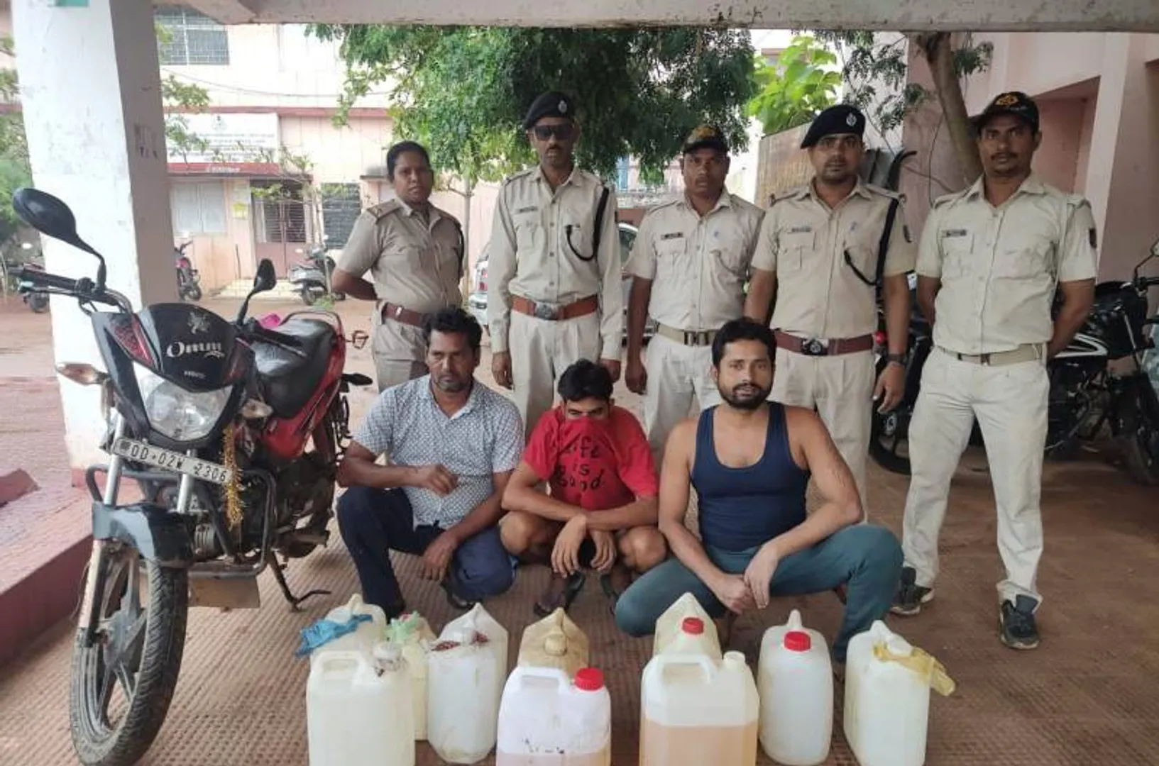 ଚାରି ପୃଥକ ଅବକାରୀ ମାମଲାରେ ୩ ଗିରଫ