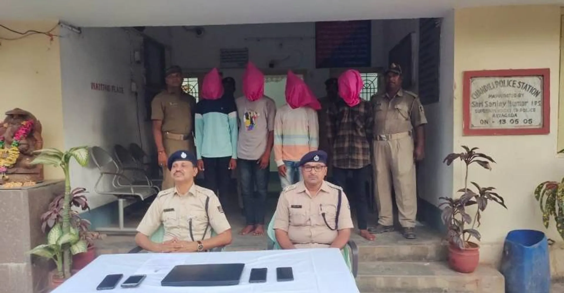 ଚୋରଙ୍କ ଠାରୁ ୧୨ଟି ବାଇକ୍‌ ସହ ୪ ମୋବାଇଲ ଓ ଲ୍ୟାପଟପ୍‌ ଉଦ୍ଧାର