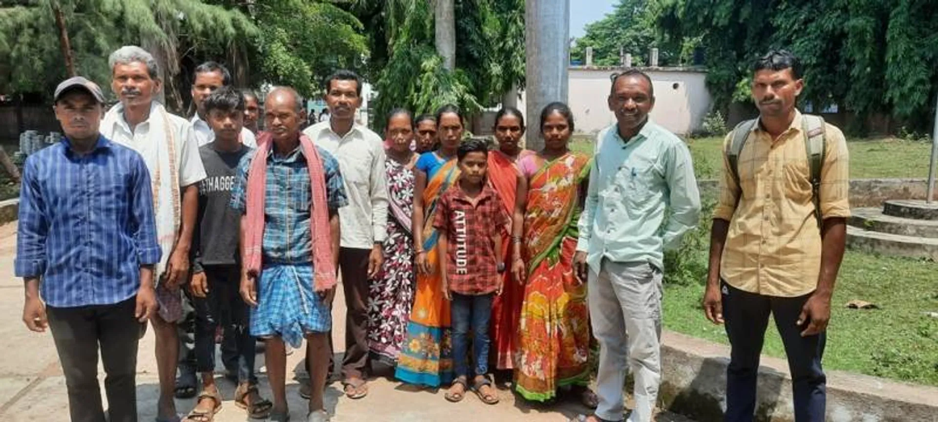 ଆଜି ବି ଅନ୍ଧାରରେ ଗ୍ରାମବାସୀ, କିରୋସିନି ନ ମିଳିବାରୁ ଜାଳି ପାରୁନାହାନ୍ତି ଡିବିରି