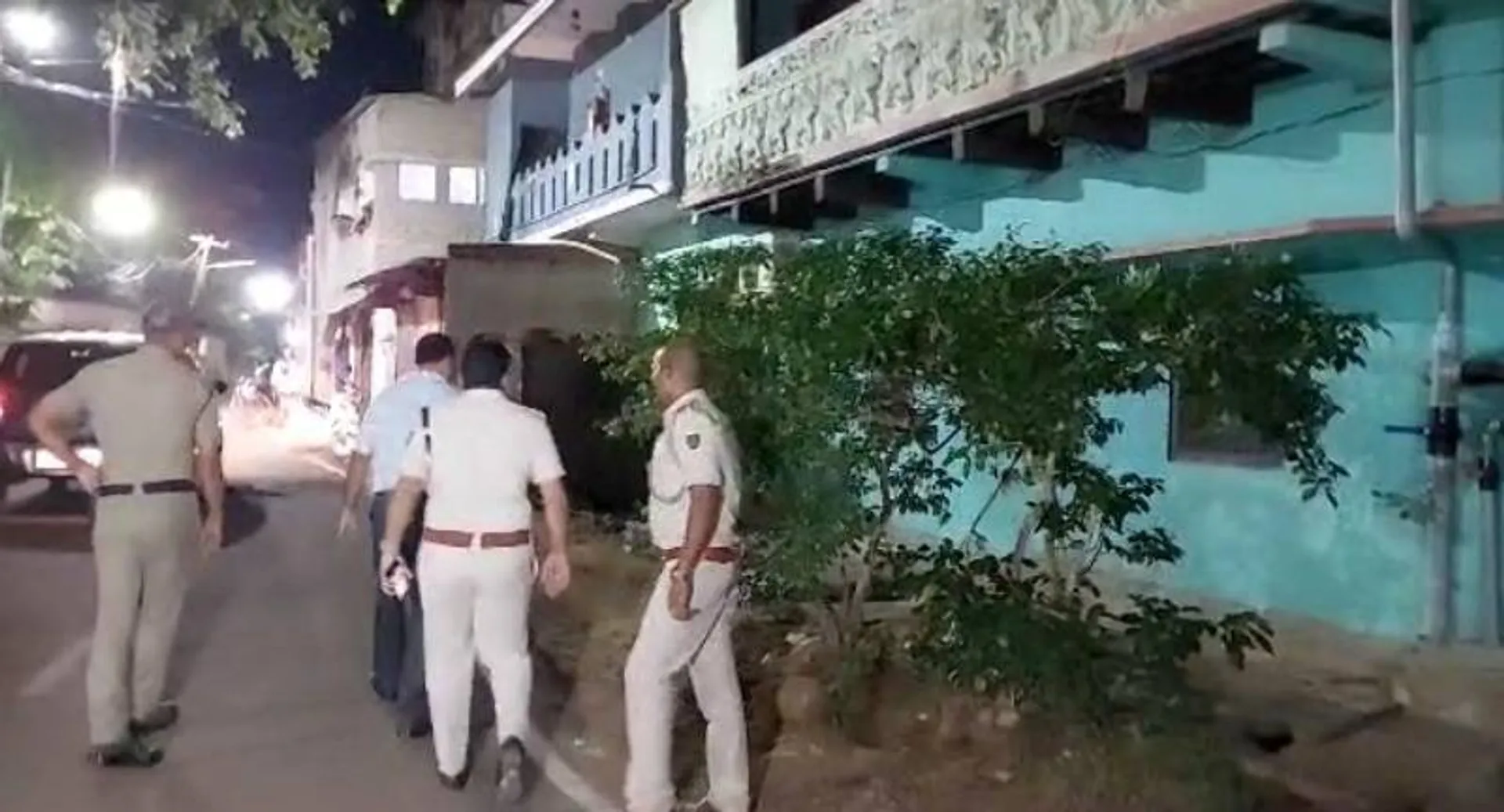 ଠେଙ୍ଗାହାଟ ଗୁଳିକାଣ୍ଡ ମାମଲା: ଅନ୍ଧାରରେ ବାଡ଼ି ବୁଲାଉଛି ପୁଲିସ, ଫରେନ୍ସିକ୍ ଟିମର ଯାଞ୍ଚ ଜାରି