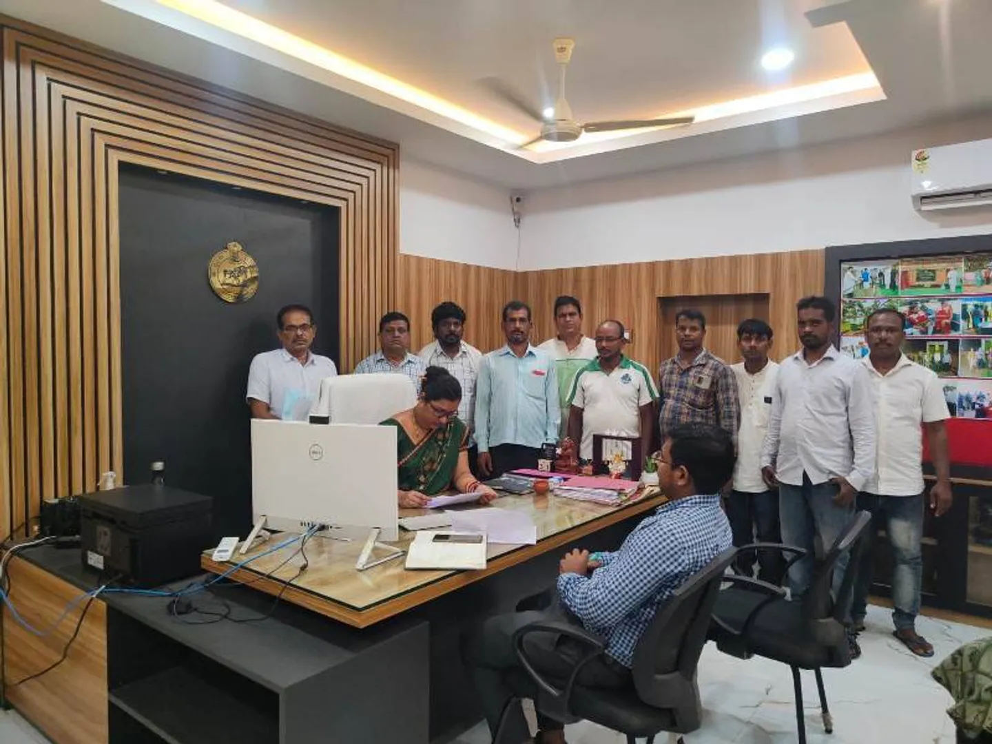 ମଲ୍ଲିପୁରରେ ନିଆଳ ଉପସ୍ୱାସ୍ଥ୍ୟ କେନ୍ଦ୍ର କୋଠା ନିର୍ମାଣ କରିବା ଦାବି ନେଇ ଜିଲ୍ଲାପାଳଙ୍କୁ ଦାବିପତ୍ର