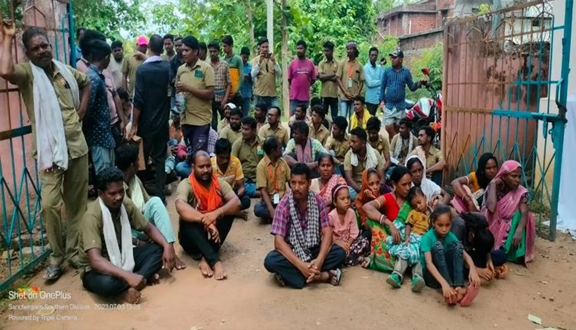 ଅଭିଯୁକ୍ତକୁ ଗିରଫ ଦାବିରେ ଥାନା ଘେରାଉ