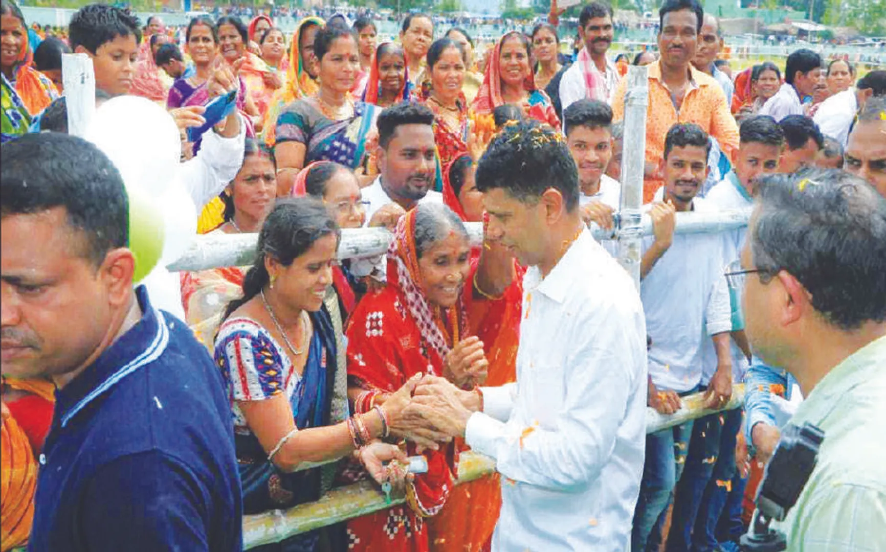 ଅଭିଯୋଗ ଶୁଣିଲେ ମୁଖ୍ୟମନ୍ତ୍ରୀଙ୍କ ବ୍ୟକ୍ତିଗତ ସଚିବ