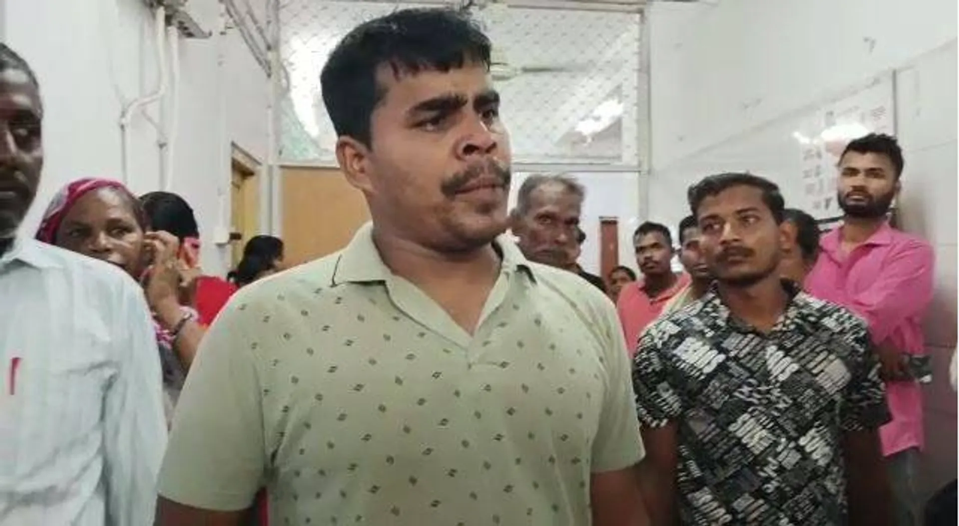 ଭଦ୍ରକରେ ବିପର୍ଯ୍ୟସ୍ତ ରୋଗୀସେବା: ଡାକ୍ତରଖାନାରେ ମିଳିଲାନି ସାପ କାମୁଡ଼ା ଇଞ୍ଜେକସନ୍‌! ମହିଳାଙ୍କ ମୃତ୍ୟୁ ପରେ ଉତ୍ତେଜନା