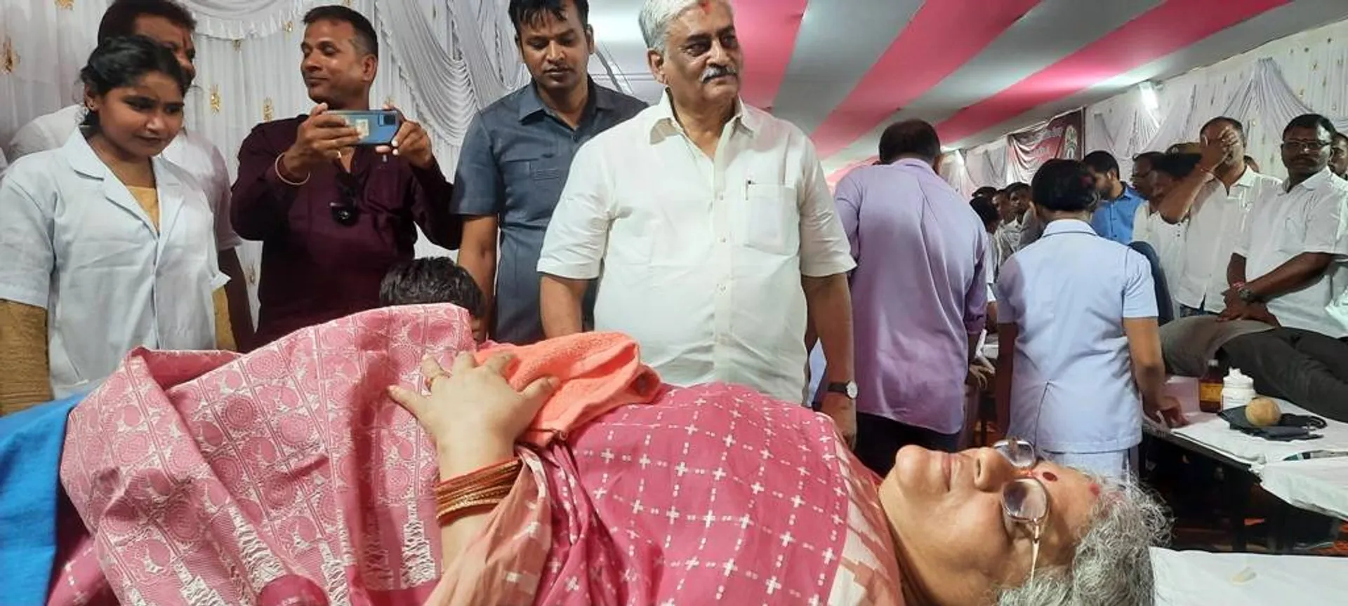 ପୂର୍ବତନ ସାଂସଦଙ୍କ ଜନ୍ମ ଦିନରେ ସ୍ବେଚ୍ଛାକୃତ ରକ୍ତଦାନ ଶିବିର, ୨୭୦ ୟୁନିଟ ସଂଗ୍ରହ
