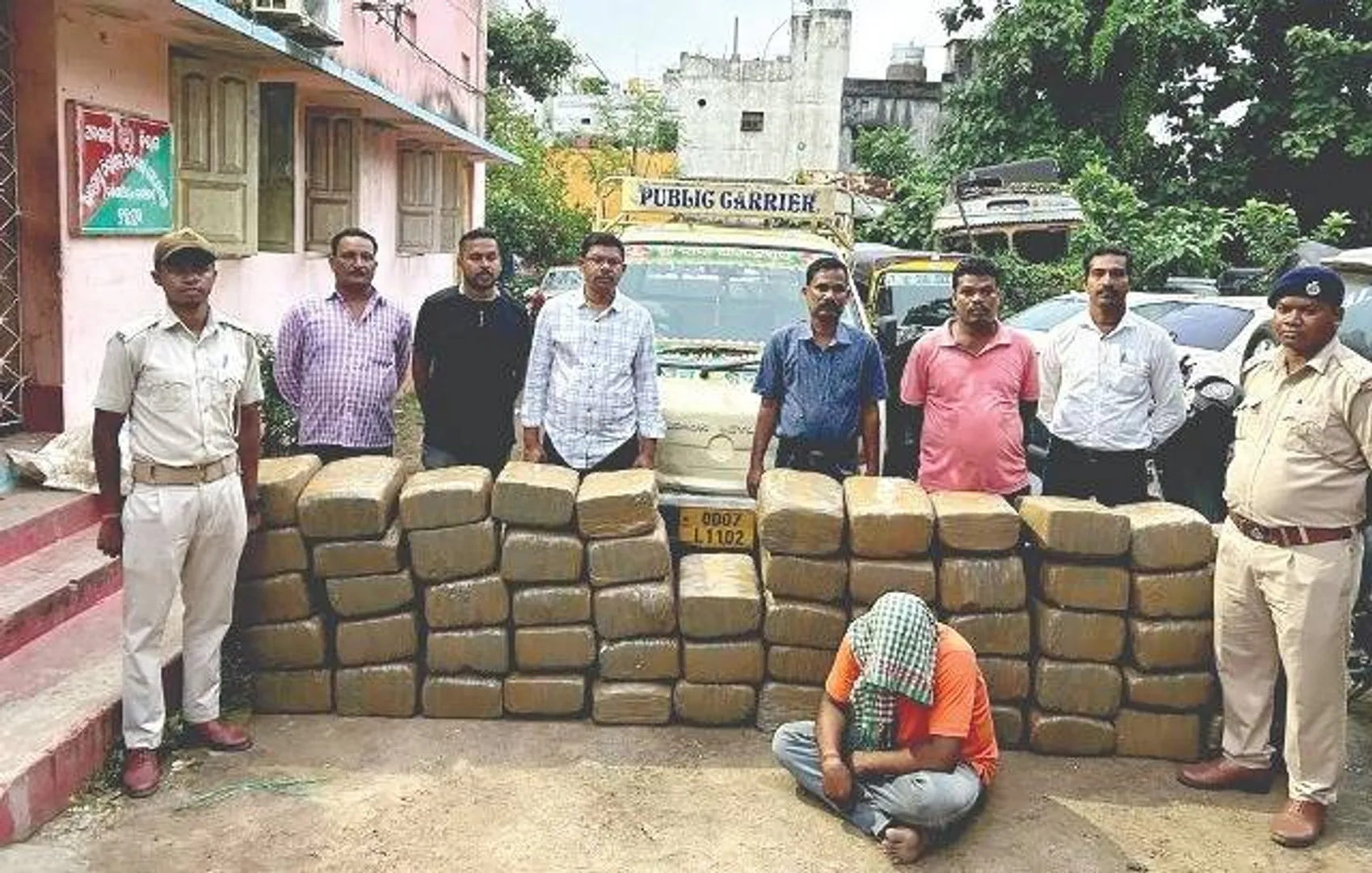 ୬ କ୍ବିଣ୍ଟାଲ ଗଞ୍ଜେଇ ଜବତ, ଜଣେ ଗିରଫ