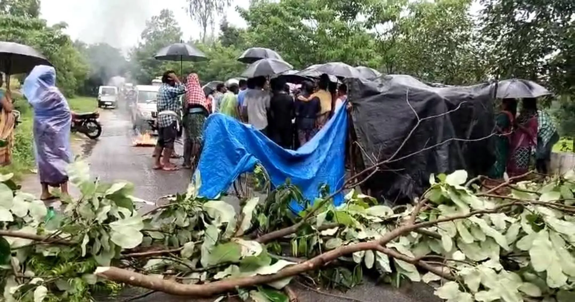 ସିରିଜ୍‌ ବାଇକ୍‌ ଧକ୍କାରେ ଜଣଙ୍କ ମୃତ୍ୟୁ ଘଟଣା: କ୍ଷତିପୂରଣ ଦାବିରେ ରାସ୍ତାରୋକ