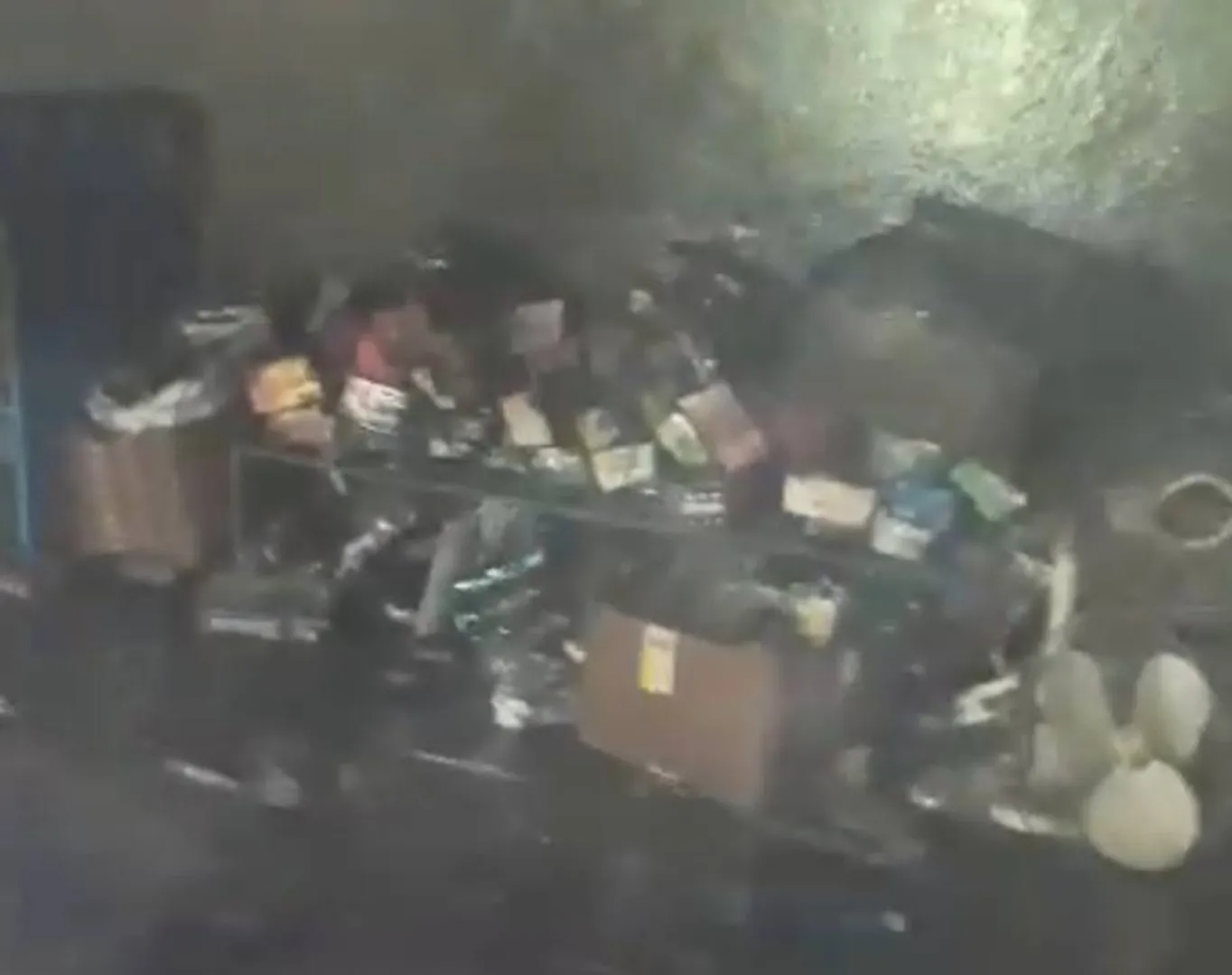 ଜୋତା ଦୋକାନରେ ନିଆଁ ଲଗାଇଦେଲେ ଦୁର୍ବୃତ୍ତ