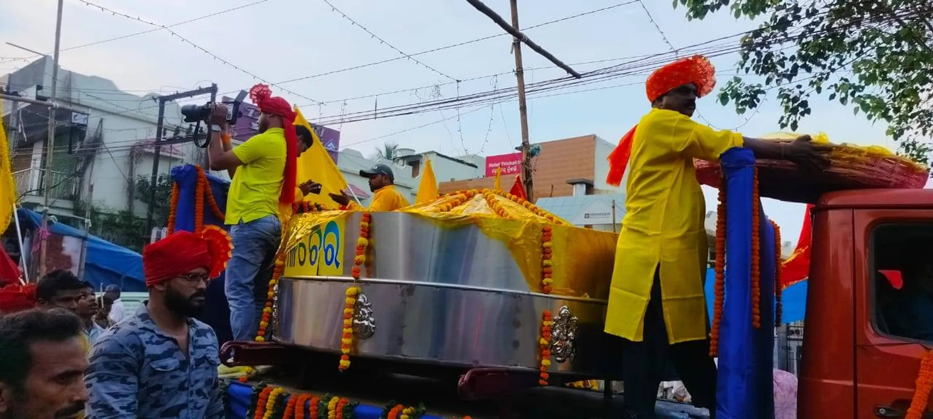 ଓଡ଼ିଶା ପ୍ରସିଦ୍ଧ ତାଳଚେର ଗଣେଶ ପୂଜା। ୨.୫ ଟନ ଲଡ଼ୁ ଶୋଭାଯାତ୍ରା