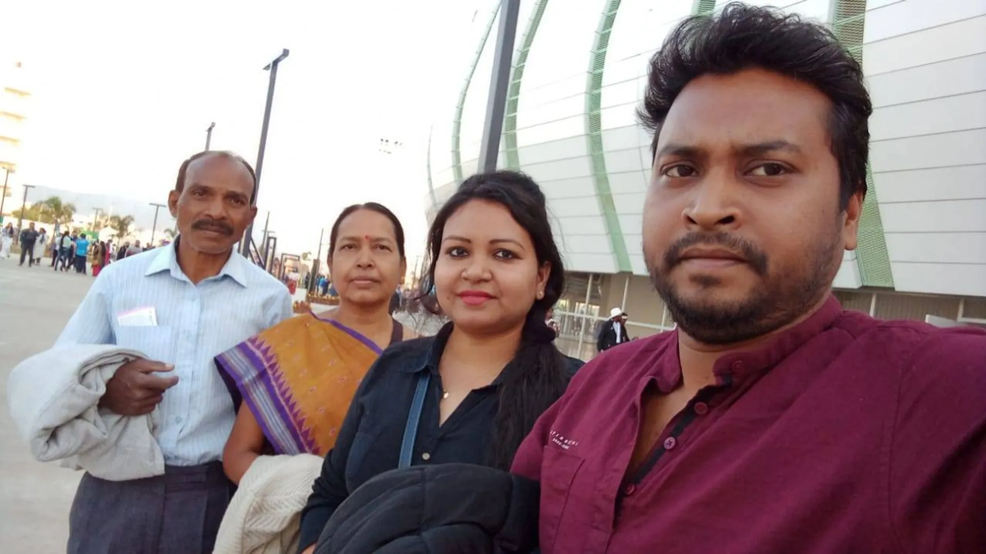 ସହକାରୀ ଜିଲ୍ଲାପାଳଙ୍କ ମୃତ୍ୟୁ ଘଟଣା, ହତ୍ୟା ଅଭିଯୋଗ ଆଣିଲେ ମା’ ଓ ଭାଇ