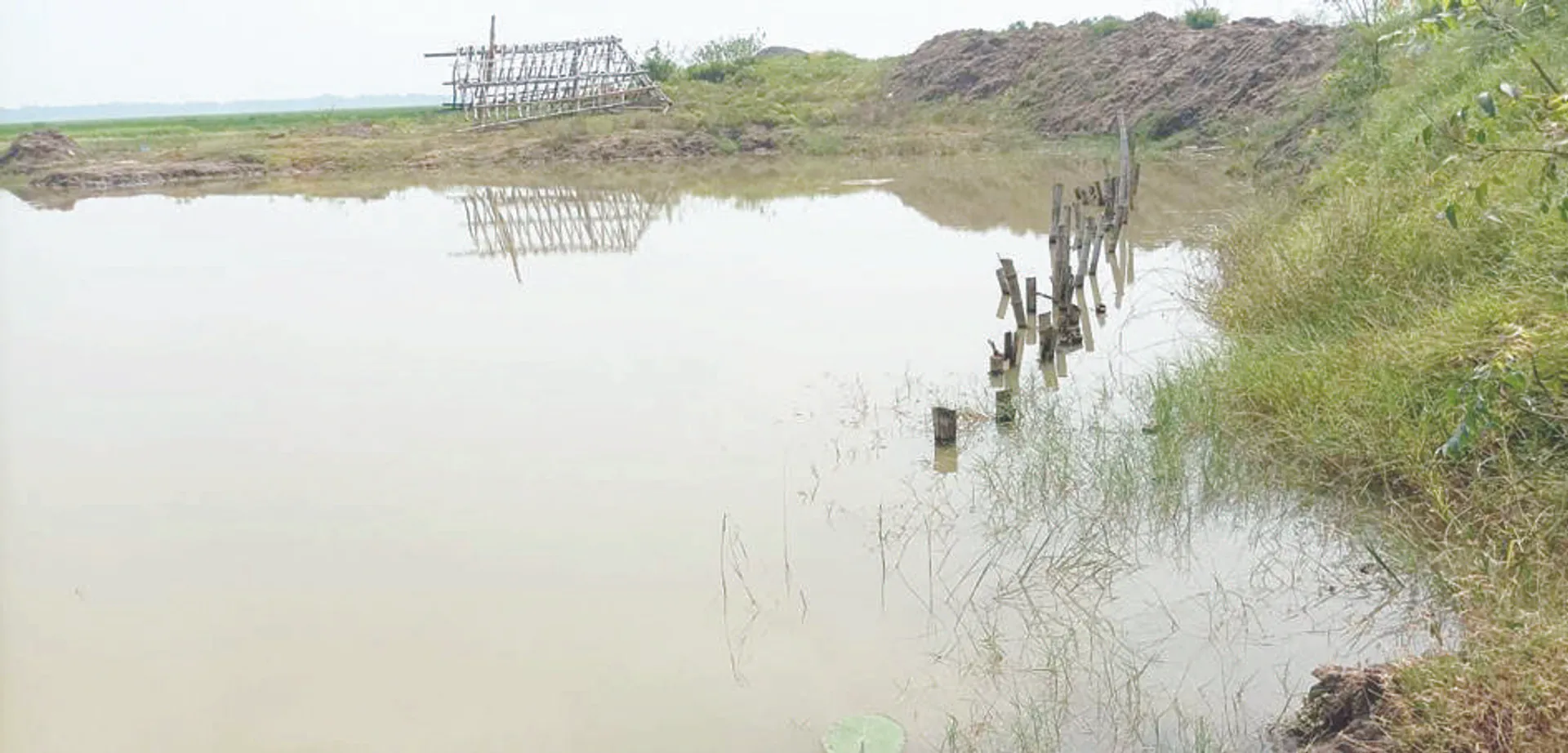 ପାଣିରେ ପଡ଼ିବ ୩୩ କୋଟି! ସୁନାମି ବନ୍ଧ କାମ ଅଧା, ଠିକାଦାର ଛୁ...