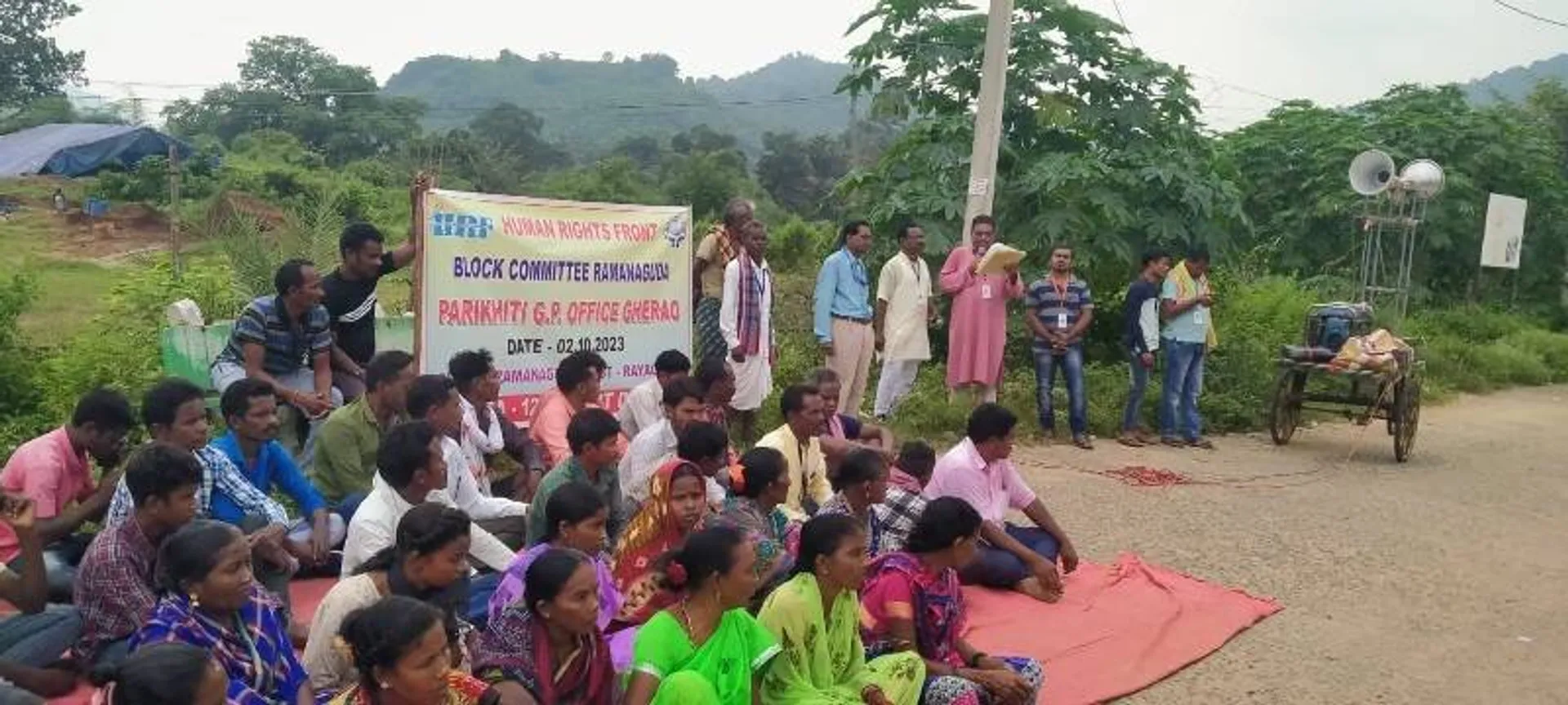 ୧୨ ଦଫା ଦାବି ନେଇ ପଞ୍ଚାୟତ କାର୍ଯ୍ୟାଳୟ ଘେରାଉ