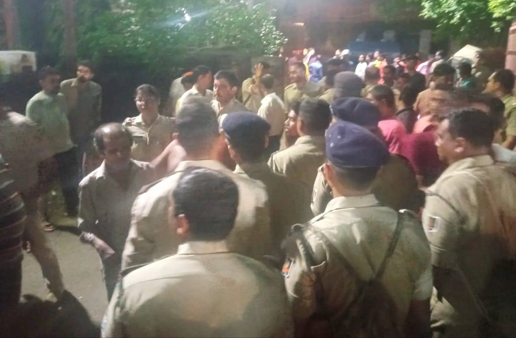 ଗଣେଶ ଭସାଣିବେଳେ ଆନନ୍ଦପୁରରେ ଉତ୍ତେଜନା: ଦୁଇ ଗୋଷ୍ଠୀ ମୁହାଁମୁହିଁ