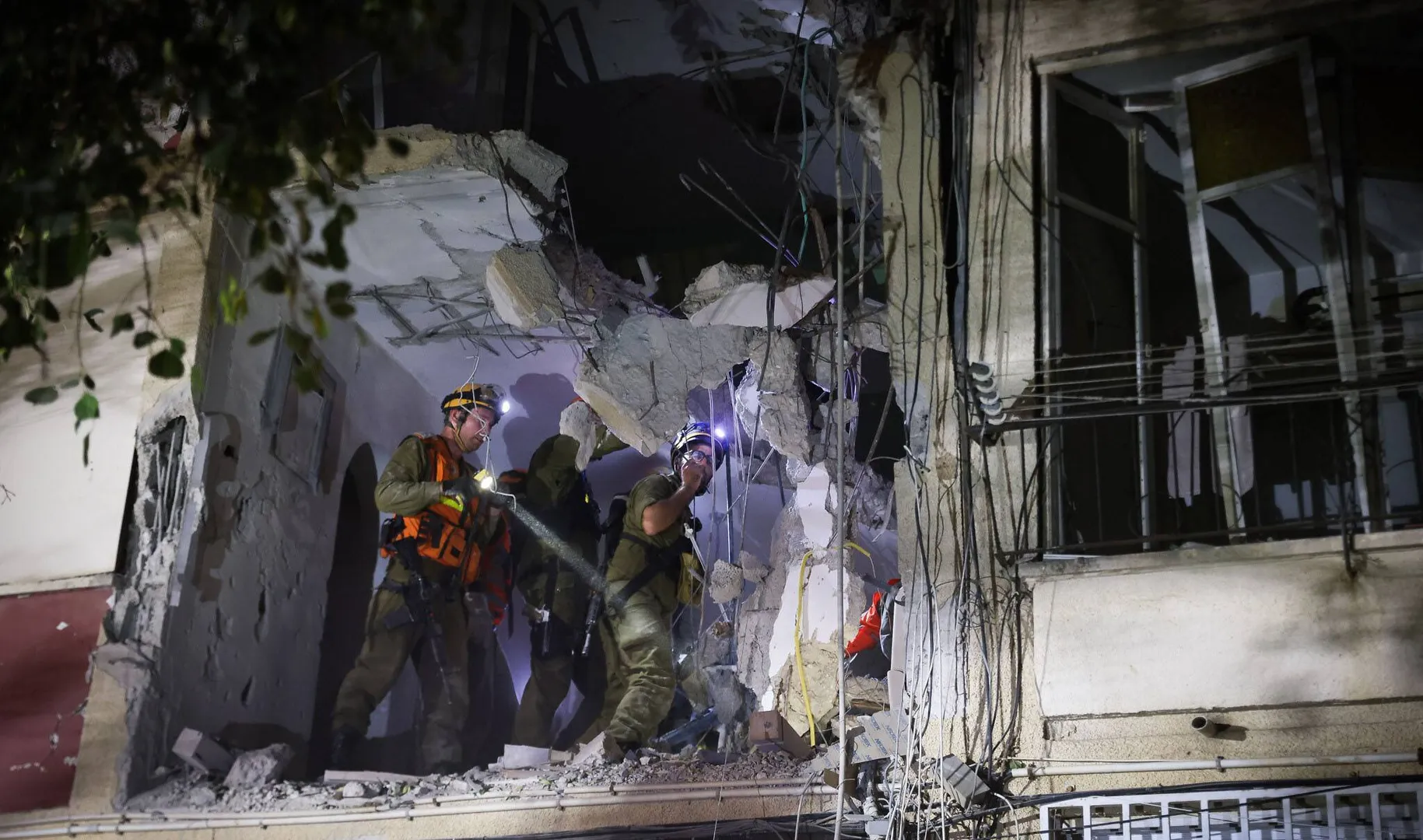 ଯୁଦ୍ଧରେ ମରିଗଲେ ଶବ ବା ଦେହାବଶେଷ ଚିହ୍ନଟ ସହଜ ପାଇଁ ‘ଆଇ. ଡି. ବ୍ରେସ୍‌ଲେଟ୍‌’ ପିନ୍ଧୁଛନ୍ତି ଗାଜା ପରିବାର