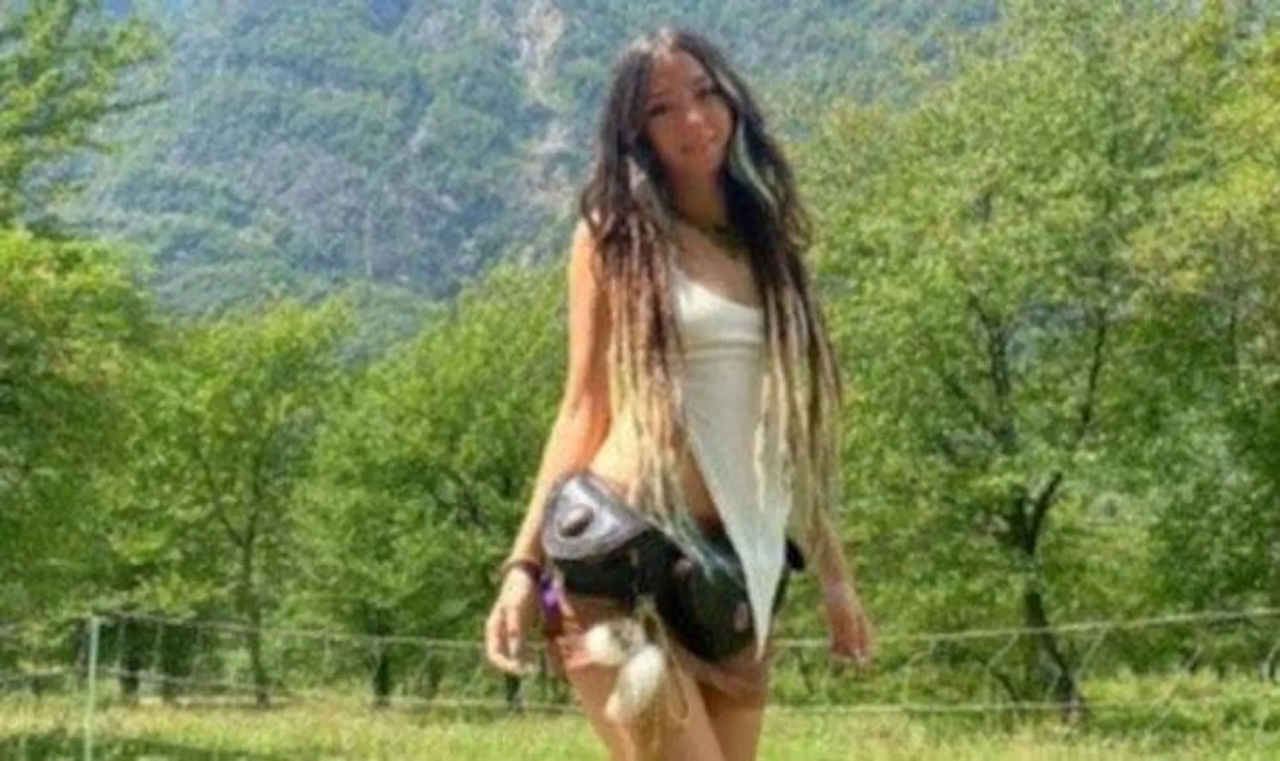 ତରୁଣୀଙ୍କ ଅର୍ଦ୍ଧନଗ୍ନ ଶବ ସହର ପରିକ୍ରମା କରାଇଲେ ହମାସ୍‌ ଆତଙ୍କବାଦୀ; ଶବ ଫେରାଇ ଦେବାକୁ ମାଆଙ୍କ ଆକୁଳ ନିବେଦନ