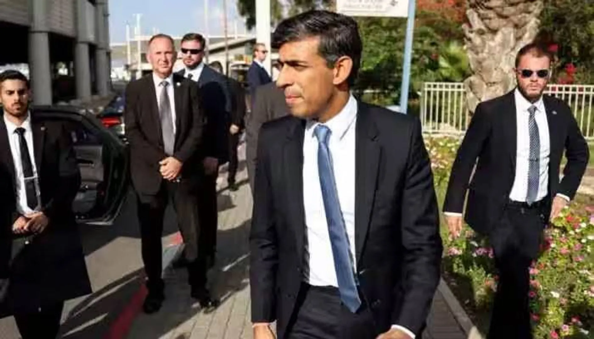 ଇସ୍ରାଏଲ୍‌ ପ୍ରତି ଦୃଢ଼ ସମର୍ଥନ ଜଣାଇ ତେଲ୍‌ ଅଭିଭ୍‌ରେ ପହଞ୍ଚିଲେ ବ୍ରିଟିସ୍‌ ପ୍ରଧାନମନ୍ତ୍ରୀ ଋଷି ସୁନକ