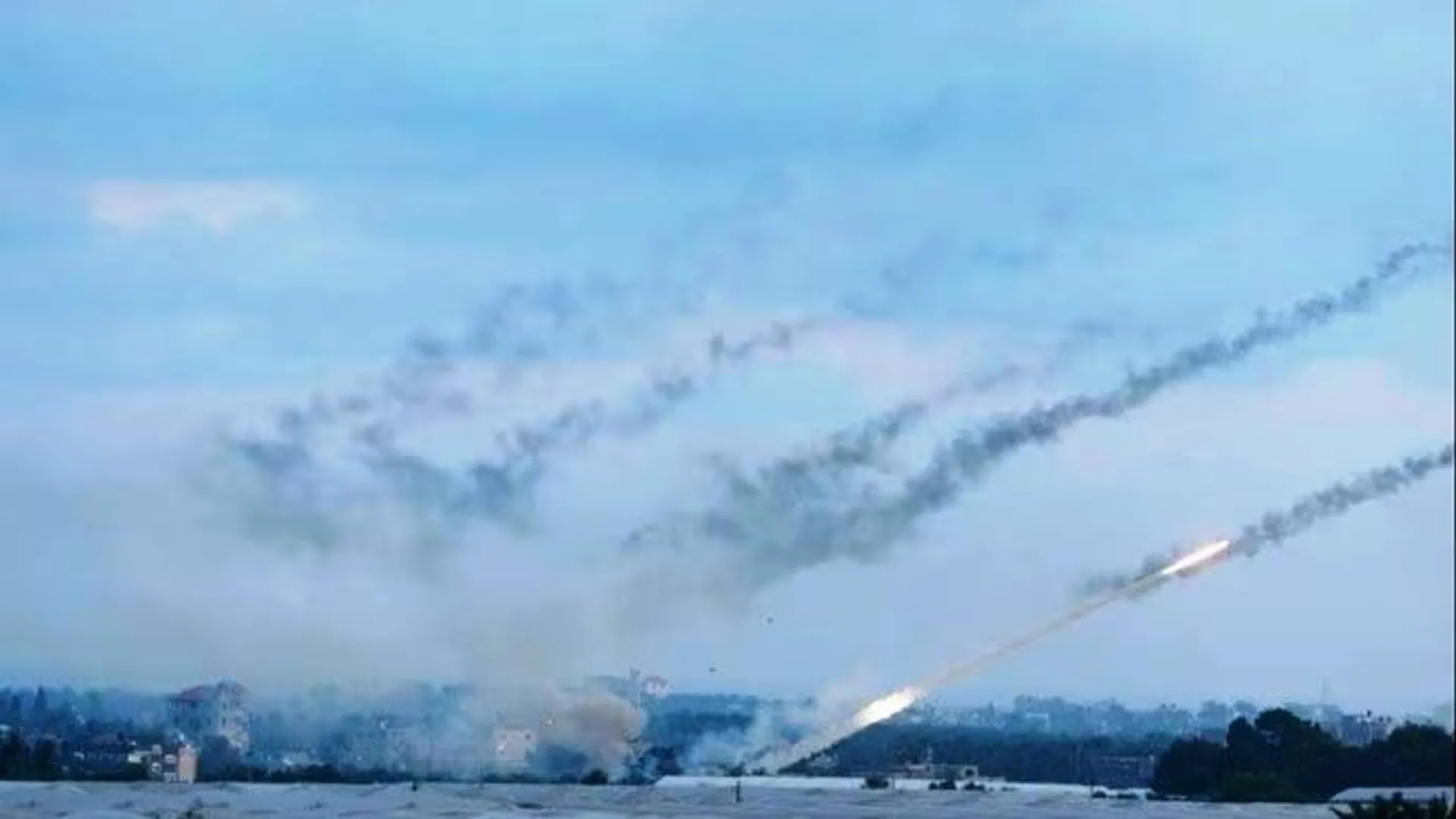 ଗାଜାରୁ ୫୦୦୦ ପାଲେଷ୍ଟାଇନୀୟ ରକେଟ୍‌ ନି‌କ୍ଷେପ: ‘ଯୁଦ୍ଧ ପରିସ୍ଥିତି’ ଘୋଷଣା କଲା ଇସ୍ରାଏଲ୍‌