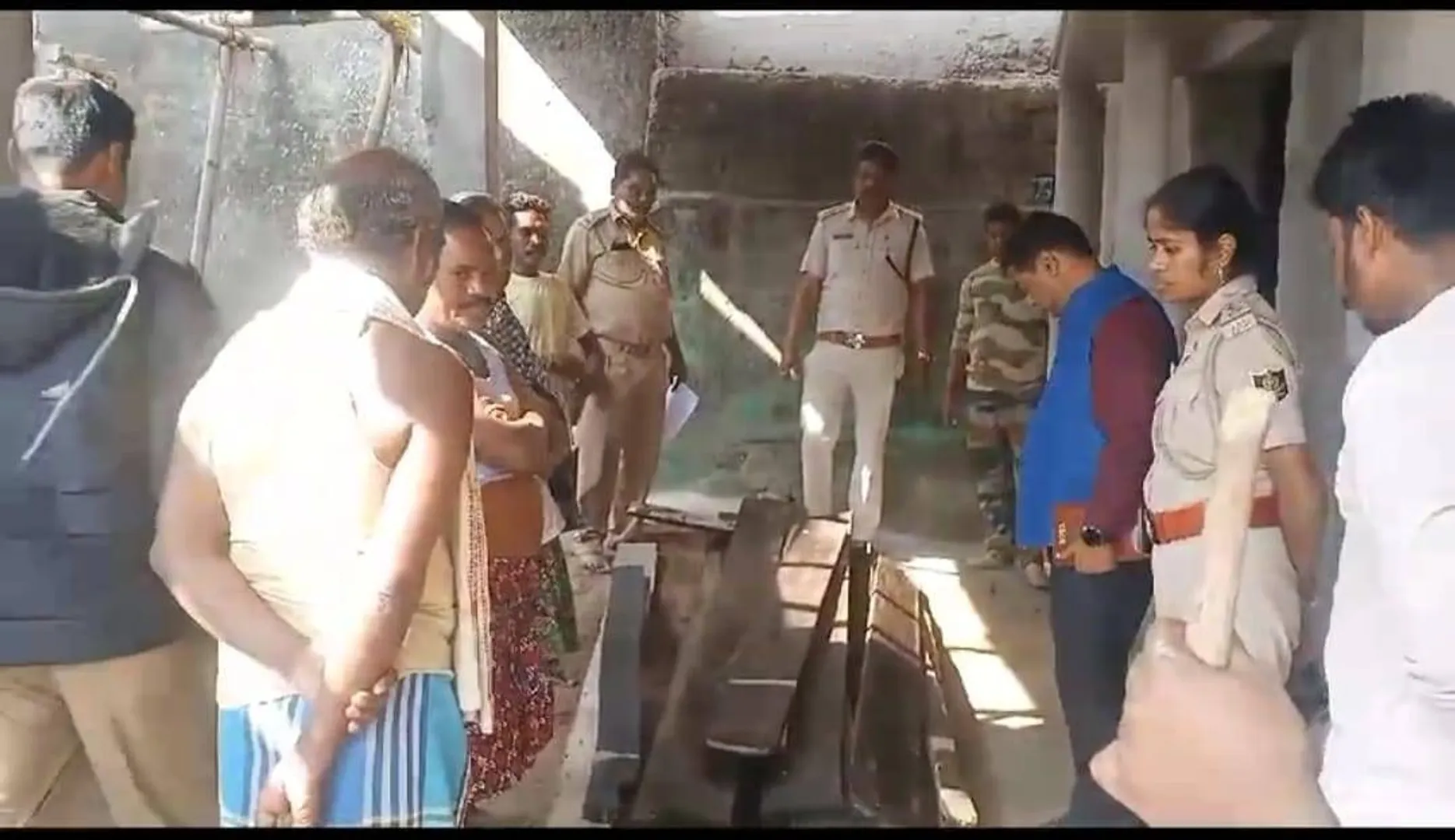 ଲକ୍ଷାଧିକ ଟଙ୍କାର ଚୋରା କାଠ ଜବତ
