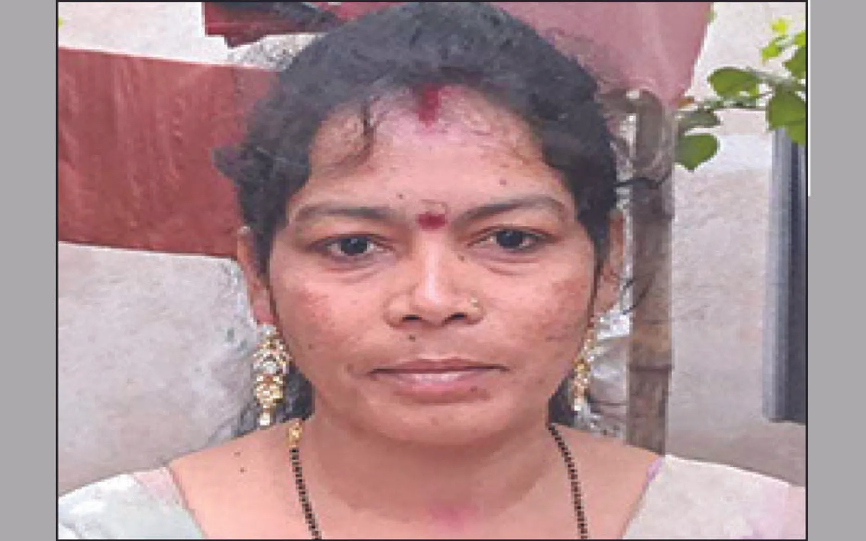 ପୁଅ ସହ ଖଟୁଛନ୍ତି ତାମିଲନାଡ଼ୁରେ: ପୂର୍ବ ବ୍ଲକ ଅଧ୍ୟକ୍ଷା ଏବେ ଦାଦନ