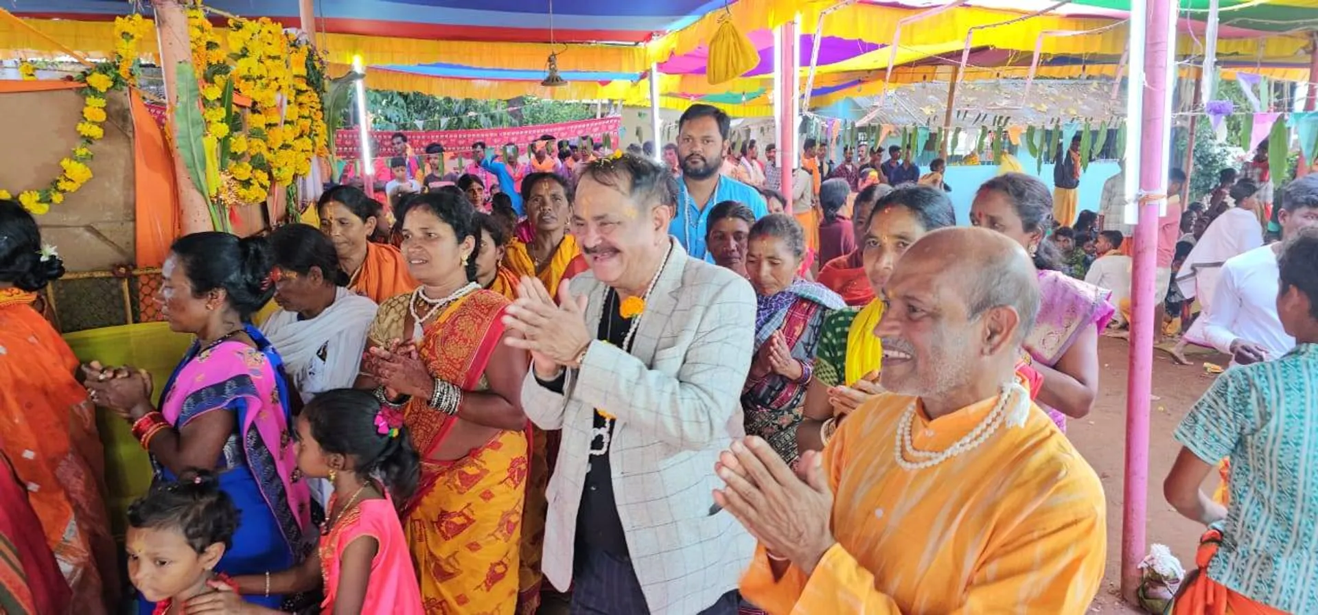 ଗିନି ବଜାଇ ସଂକୀର୍ତ୍ତନ କଲେ ତାରା