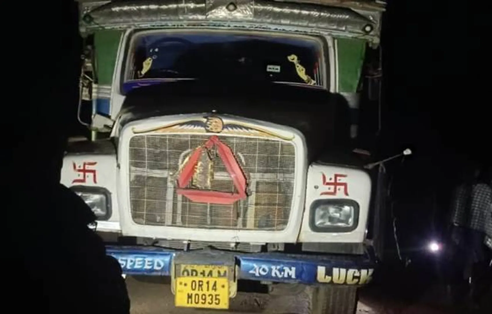 ଏକୋଇଶା ଯୋଗଦେଇ ସ୍ବାମୀ ଓ ପିଲା ସହ ଘରକୁ ଫେରୁଥିଲେ ମହିଳା, ଟ୍ରକ୍‌ ଚଢ଼ିଯିବାରୁ ମୃତ୍ୟୁ