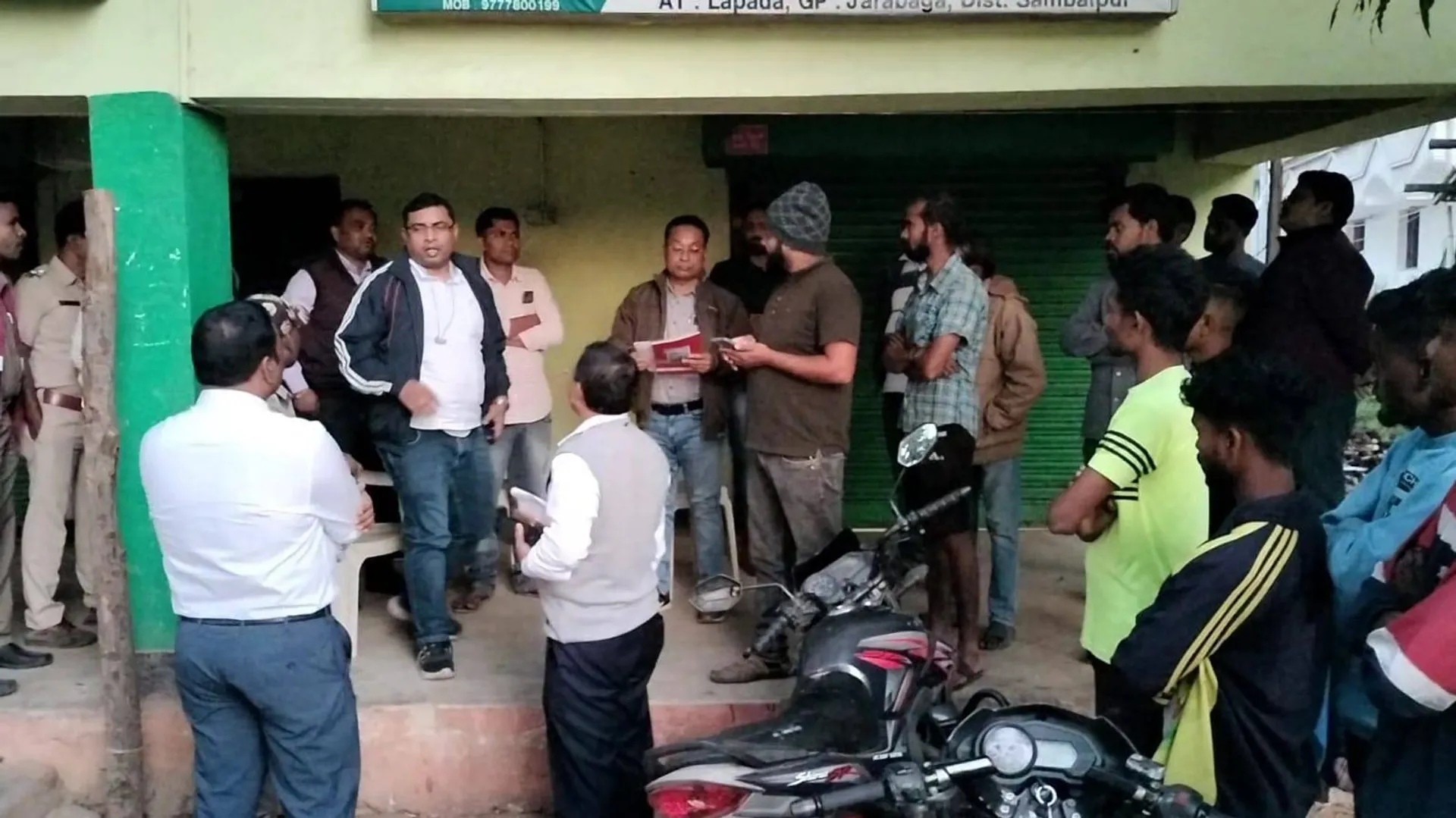ଧାନ ଗୋଦାମରେ ଚଢ଼ଉ, ୩ ଧାନବୋଝେଇ ଟ୍ରକ୍‌ ଜବତ