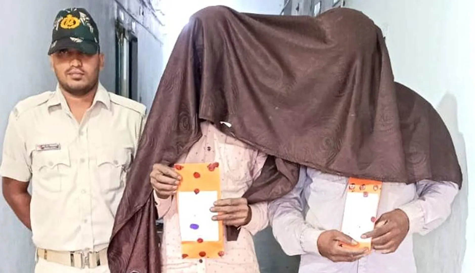 ପୃଥକ ସ୍ଥାନରେ ଅବକାରୀ ଚଢ଼ଉ, ୧୪୭ ଗ୍ରାମ ବ୍ରାଉନସୁଗାର ଜବତ, ୩ ଗିରଫ