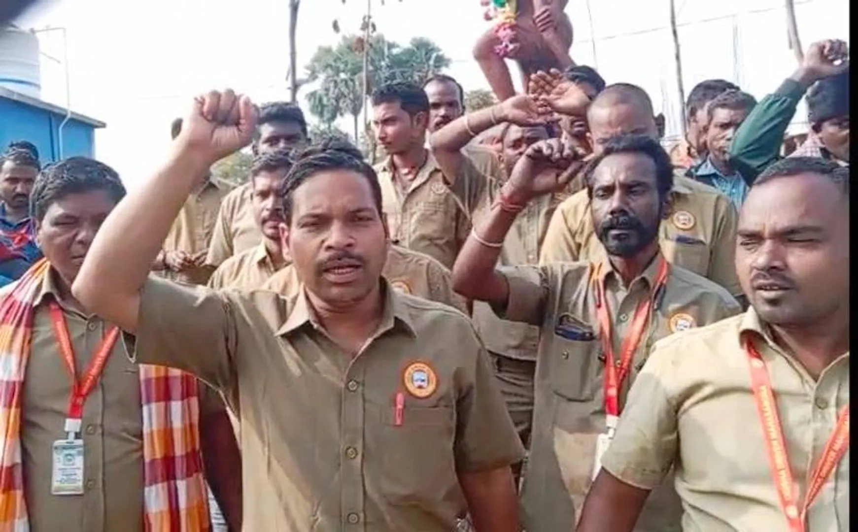 ଦୁର୍ଘଟଣା ମୃତ୍ୟୁ ପାଇଁ ଚାଳକଙ୍କୁ ୧୦ ବର୍ଷ ଜେଲ୍‌ ଦଣ୍ଡ ପ୍ରସଙ୍ଗ: ଡ୍ରାଇଭର ମହାସଂଘର ବିକ୍ଷୋଭ